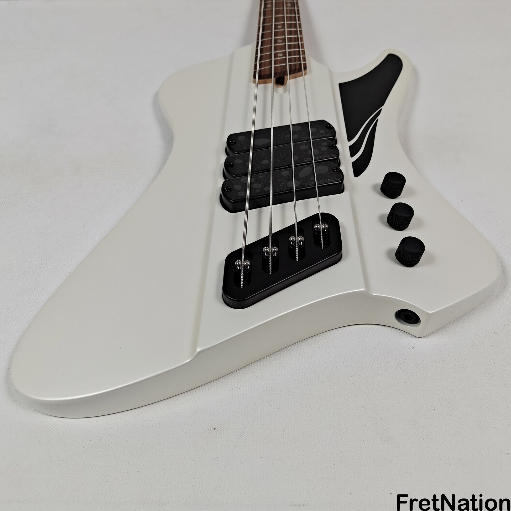 Dingwall Dingwall D-Roc Standard 4-String Ducati White - 9.84lbs #18969