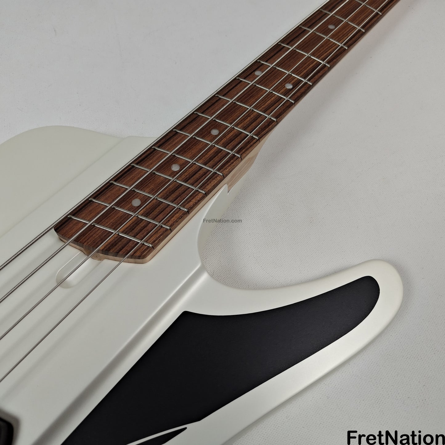 Dingwall Dingwall D-Roc Standard 4-String Ducati White - 9.84lbs #18969