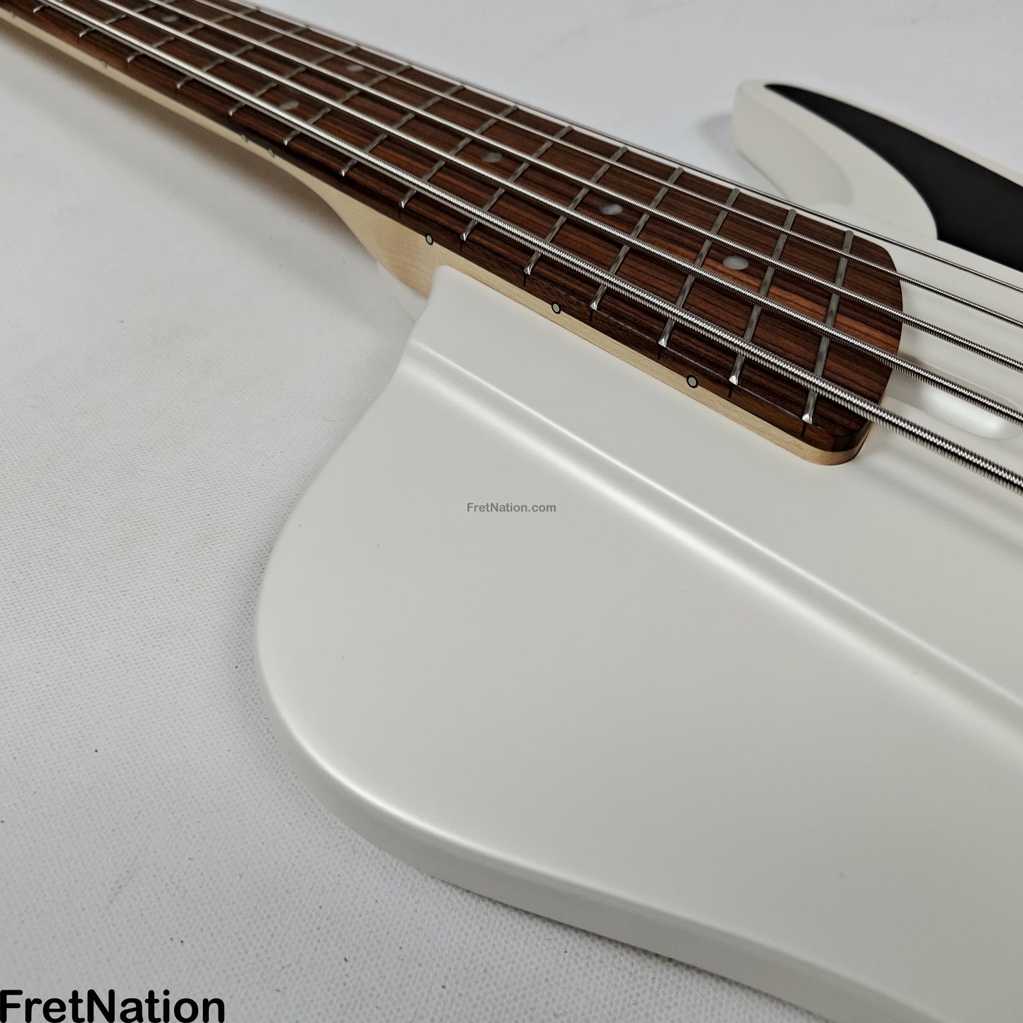 Dingwall Dingwall D-Roc Standard 5-String Ducati White - 11.08lbs #17015