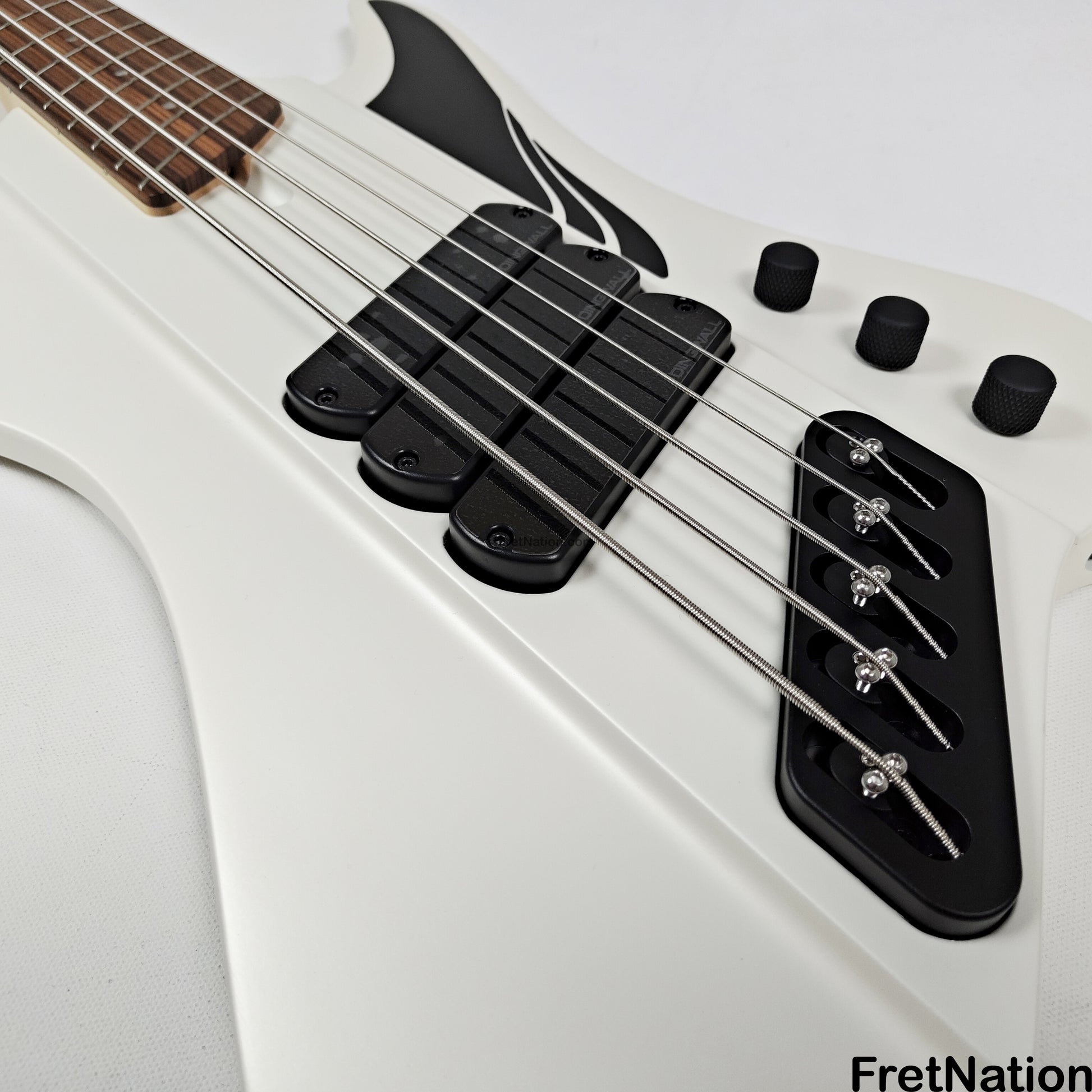 Dingwall Dingwall D-Roc Standard 5-String Ducati White - 11.08lbs #17015