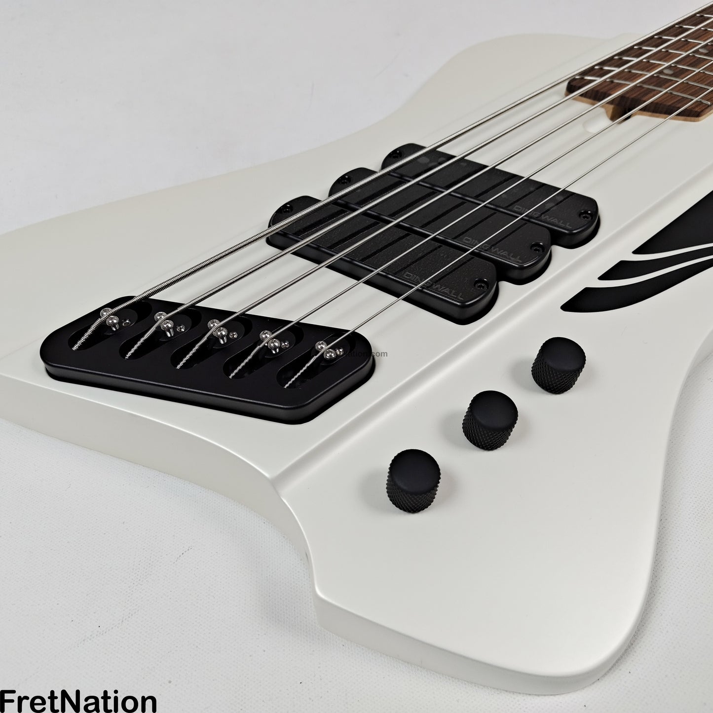 Dingwall Dingwall D-Roc Standard 5-String Ducati White - 11.08lbs #17015