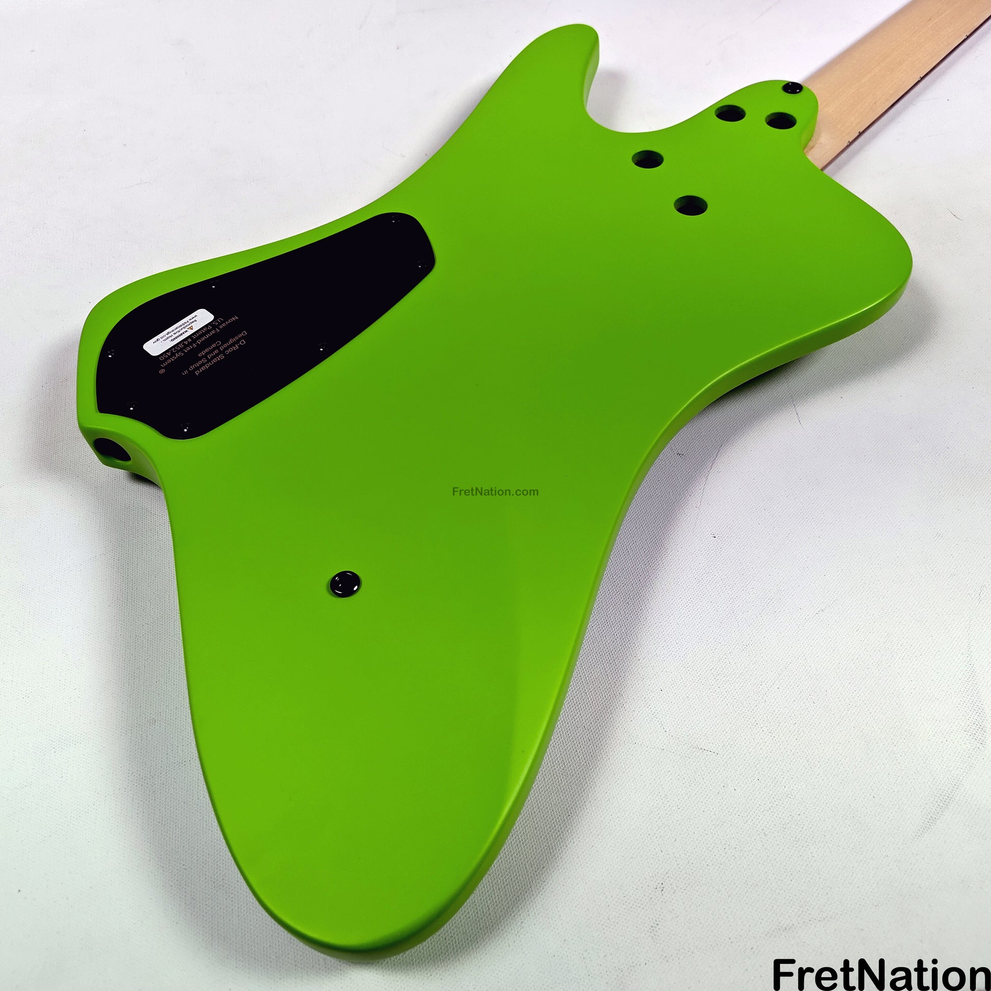 Dingwall Dingwall D-Roc Standard 5-String Matte Ferrari Green - 8.90lbs #16169