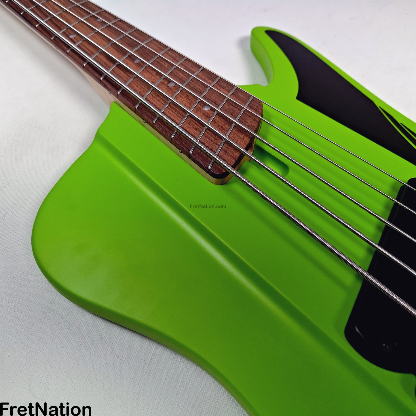 Dingwall Dingwall D-Roc Standard 5-String Matte Ferrari Green - 8.90lbs #16169
