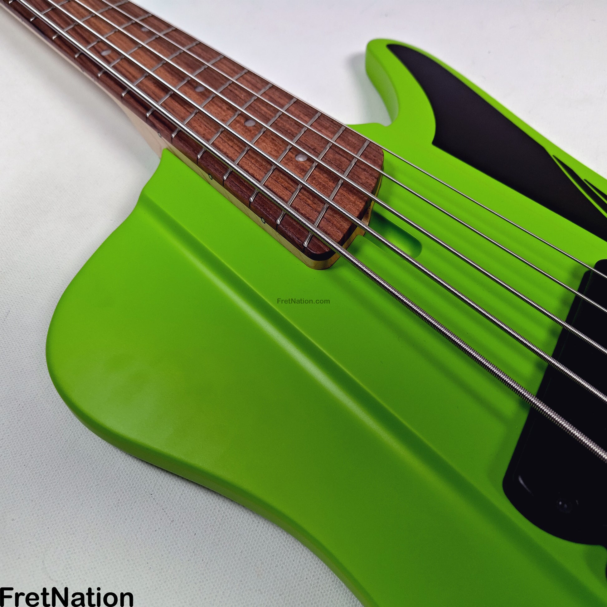 Dingwall Dingwall D-Roc Standard 5-String Matte Ferrari Green - 8.90lbs #16169