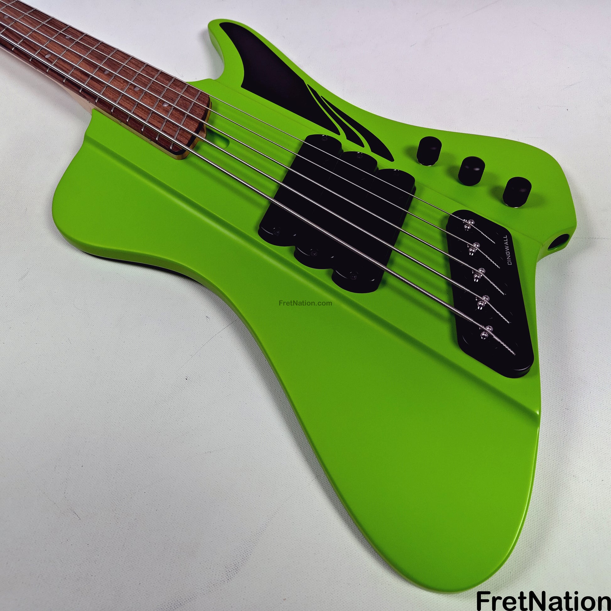 Dingwall Dingwall D-Roc Standard 5-String Matte Ferrari Green - 8.90lbs #16169