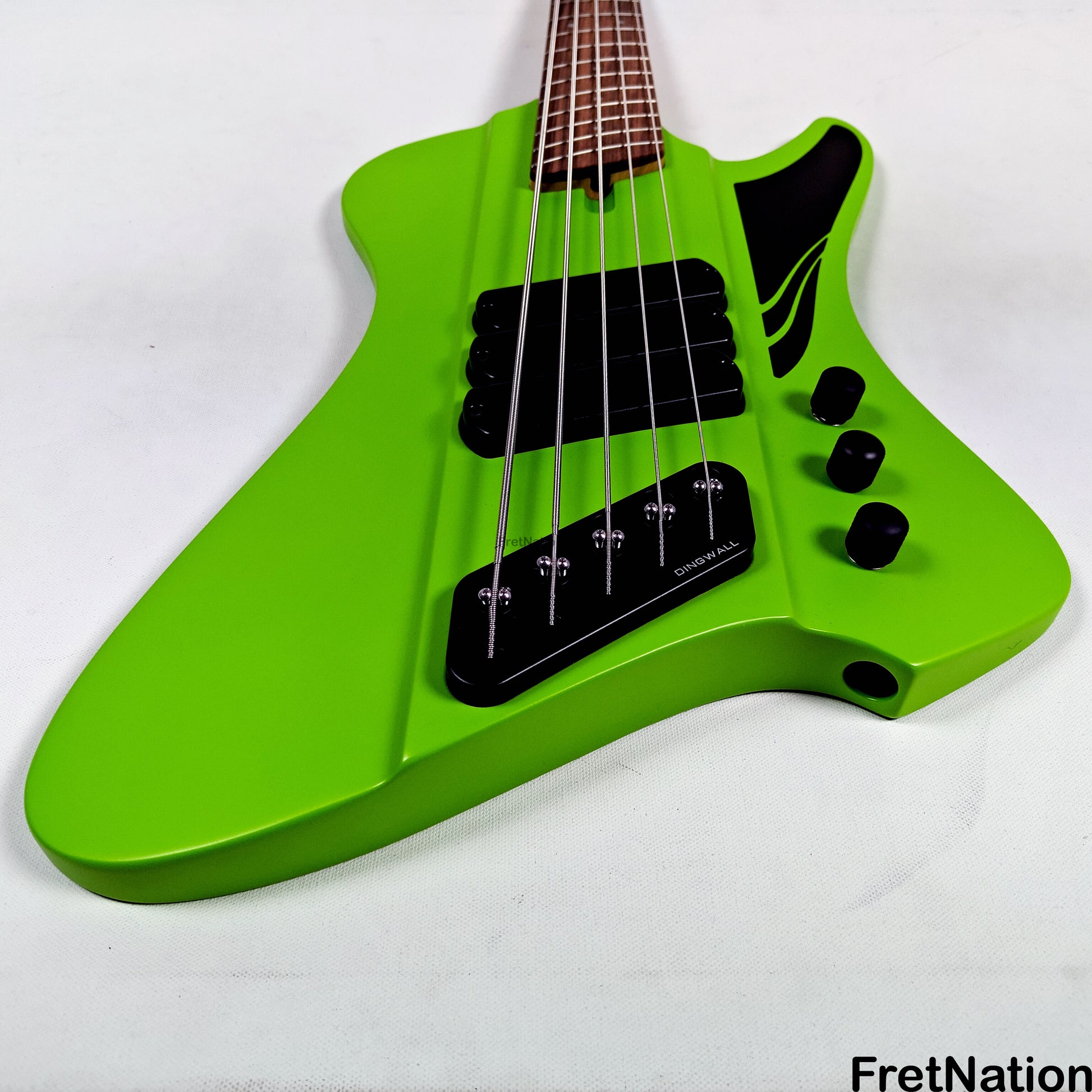 Dingwall Dingwall D-Roc Standard 5-String Matte Ferrari Green - 8.90lbs #16169