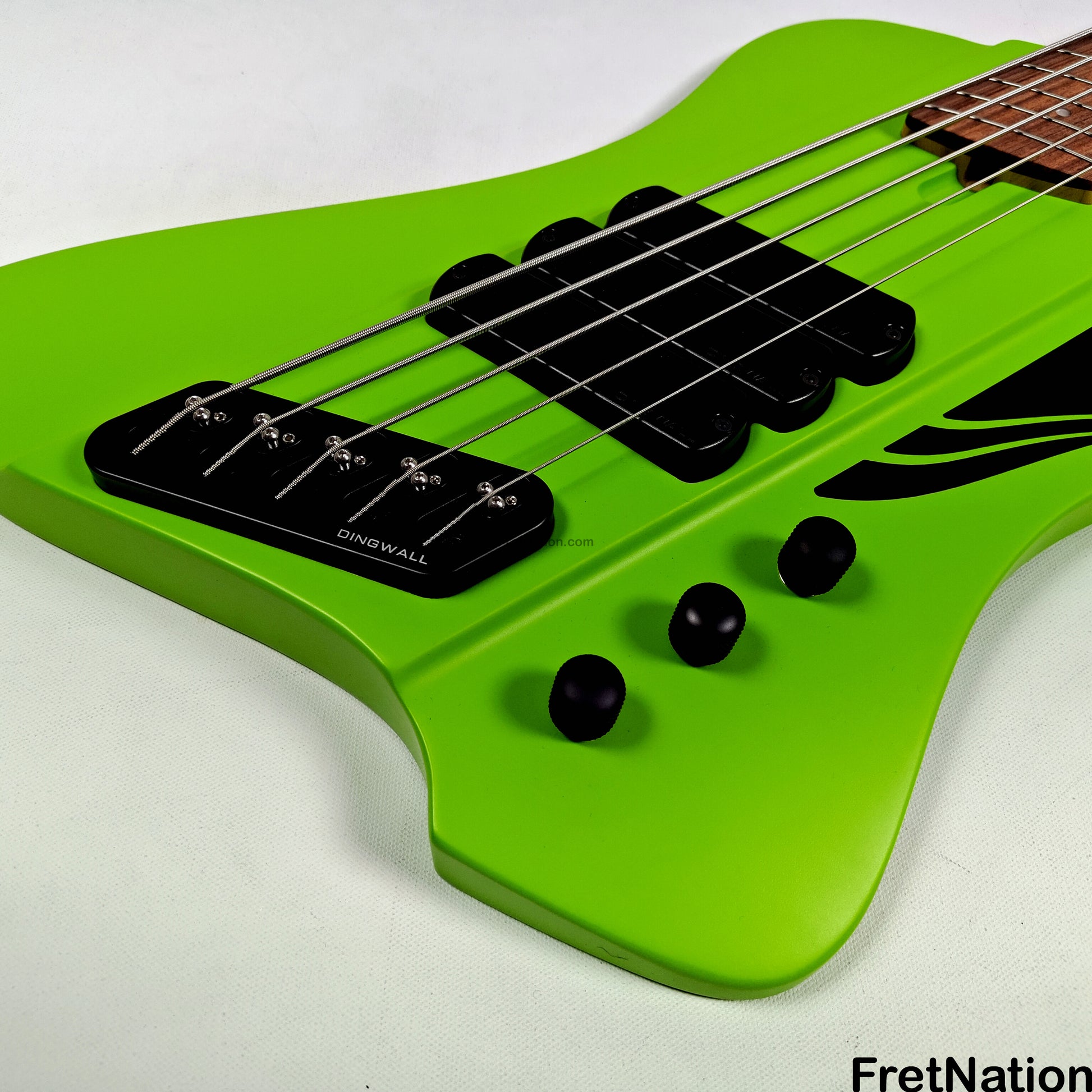 Dingwall Dingwall D-Roc Standard 5-String Matte Ferrari Green - 8.90lbs #16169