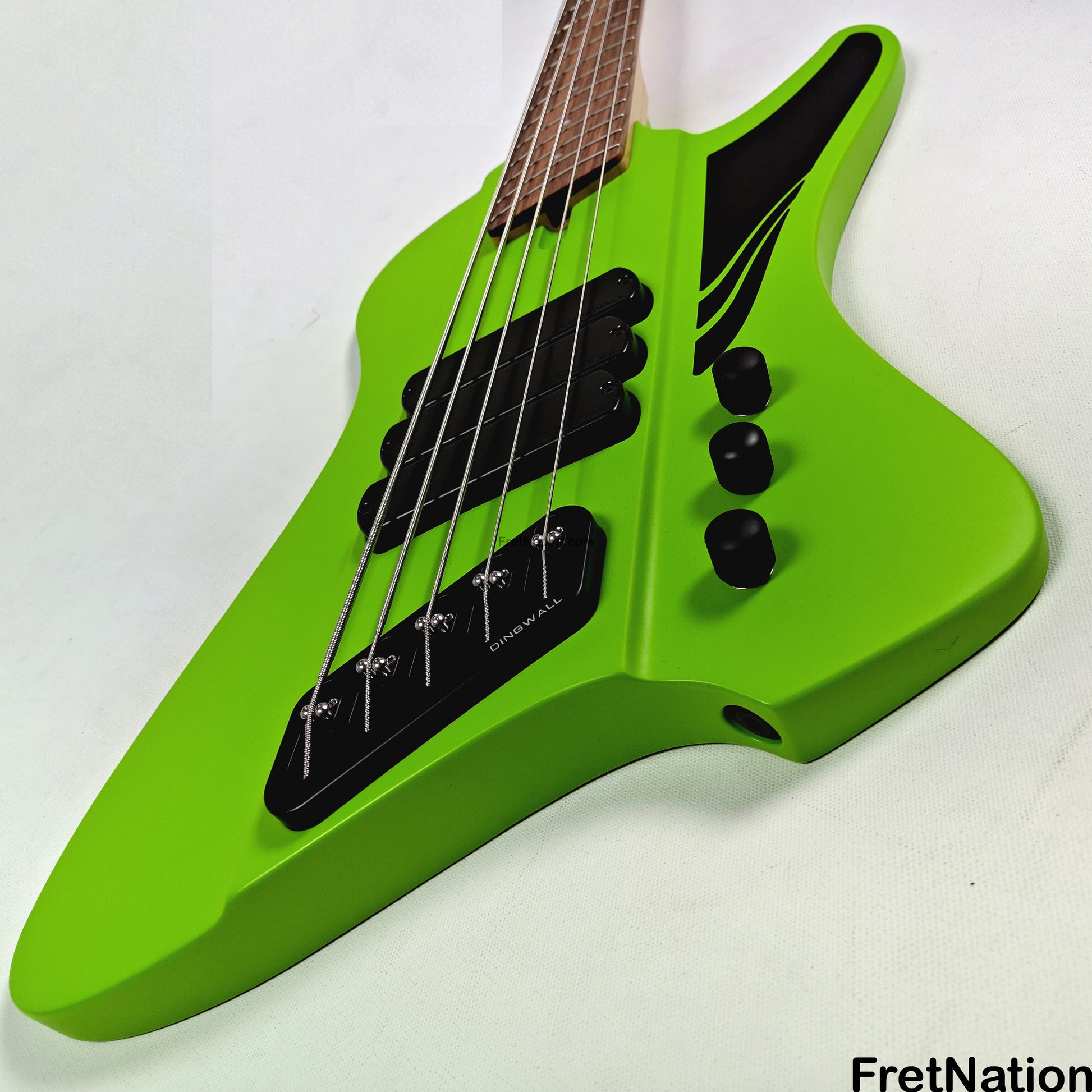 Dingwall Dingwall D-Roc Standard 5-String Matte Ferrari Green - 8.90lbs #16169