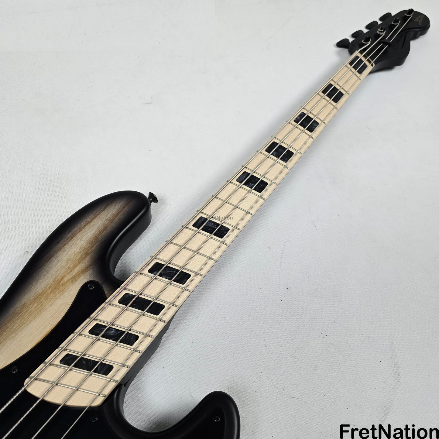 Dingwall Dingwall Super J 4-String Custom Bass BlackBurst 8.54lbs #7579