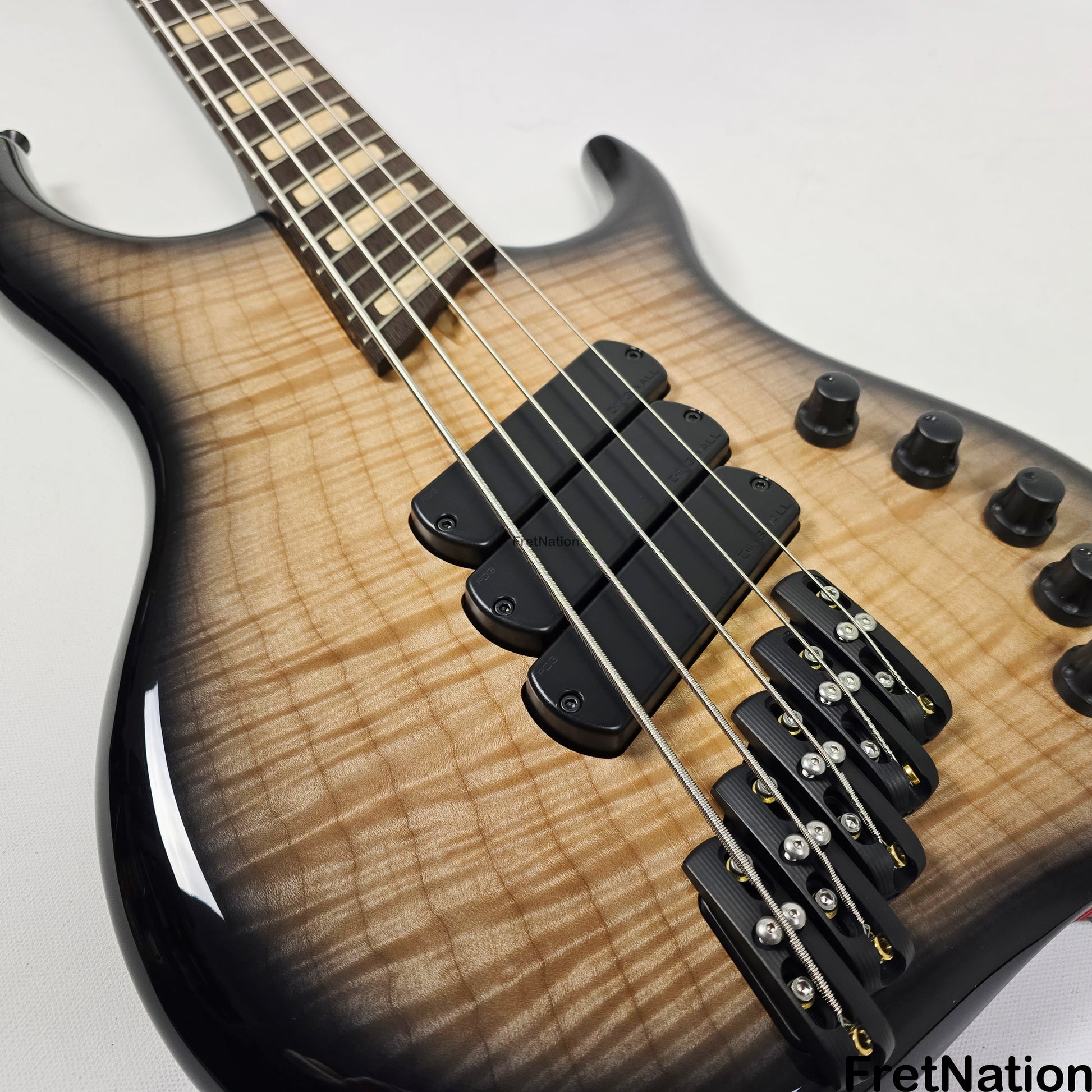 Dingwall Dingwall Z3 Custom 5-String Bass BlackBurst 8.98lbs #7713