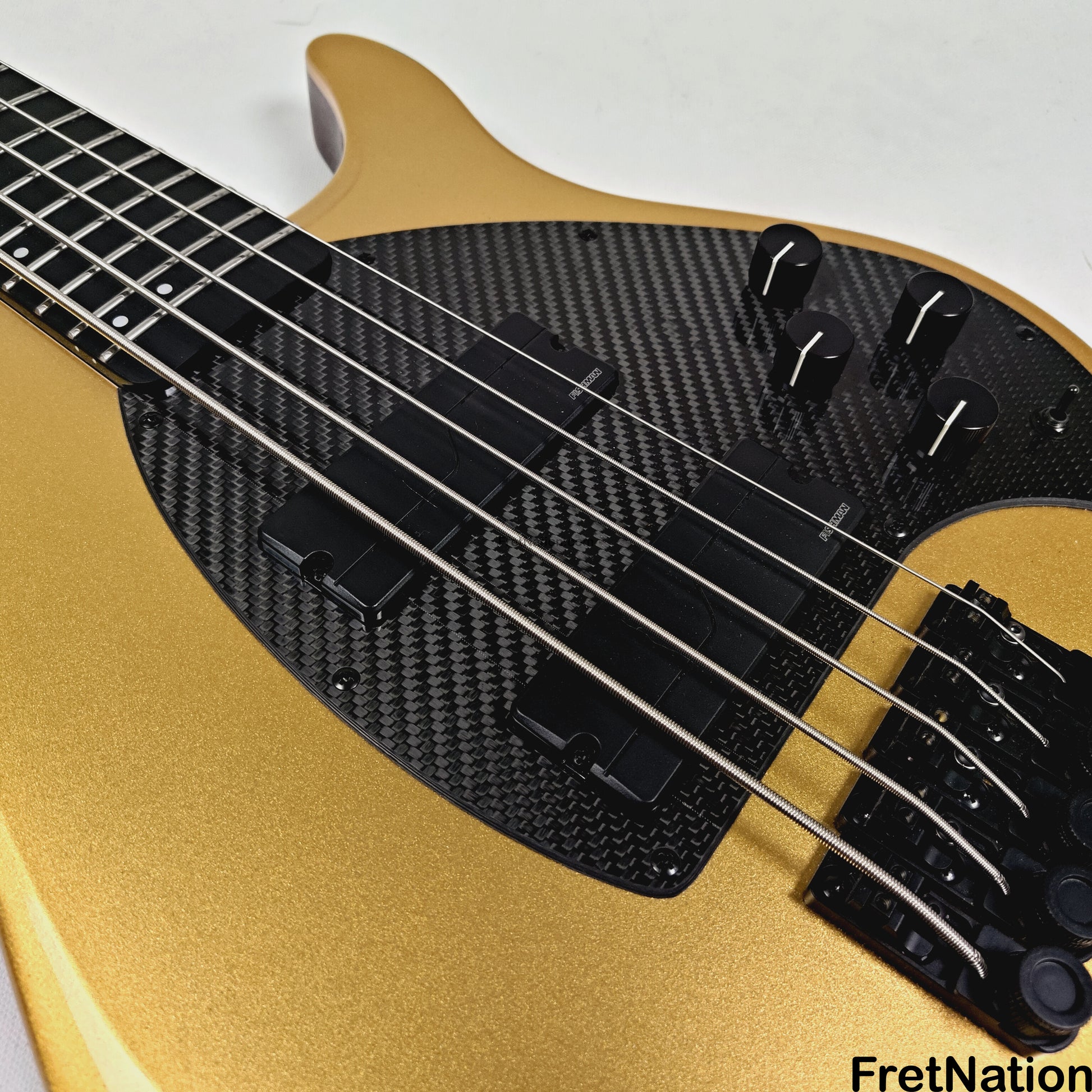 KLOS Guitars KLOS Apollo V Custom Headless 5-String Bass Gold Fishman Fluence 8.48lbs - NAMM Display