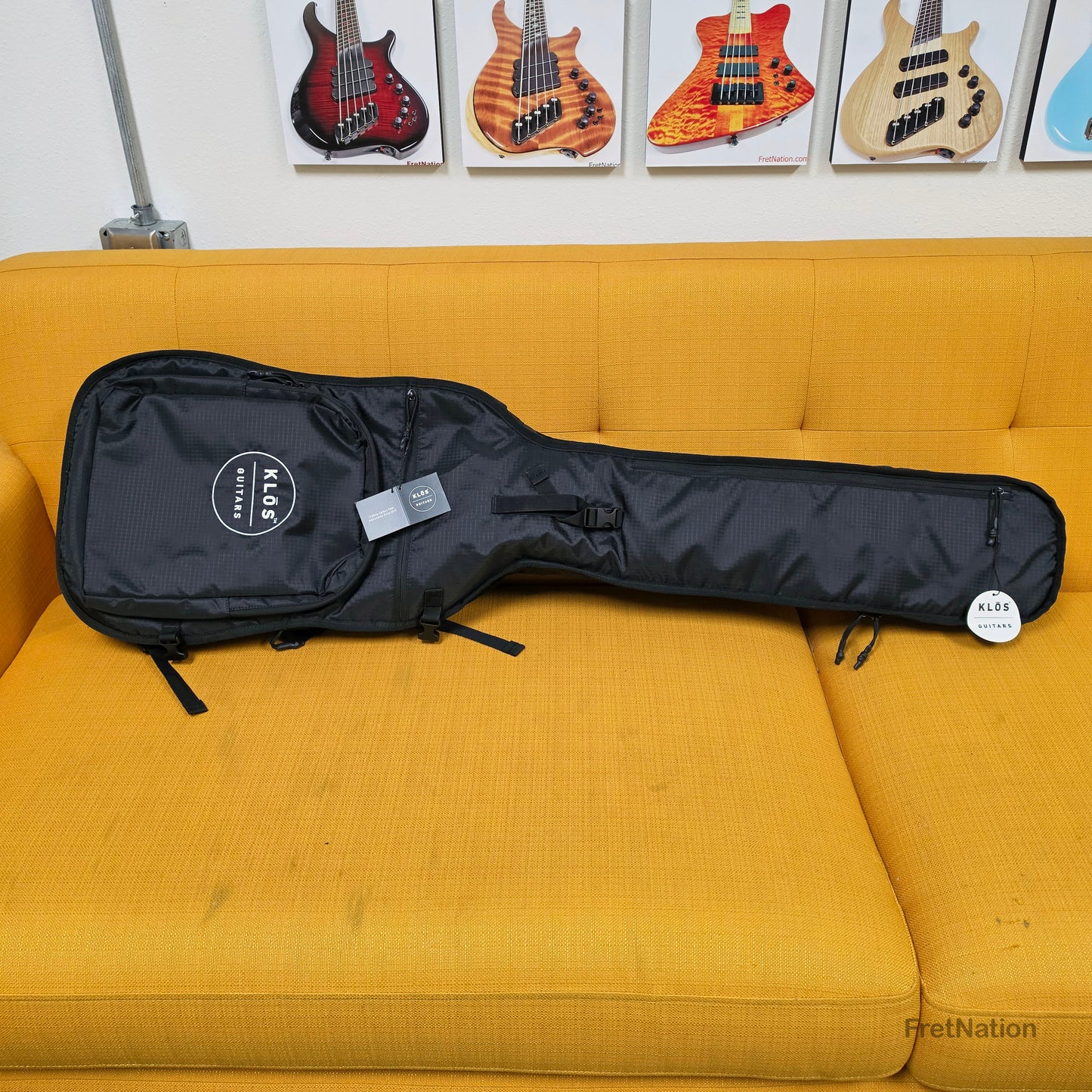 KLOS Guitars KLOS Apollo V Custom 5-String Bass Blue Flame w/ Blackouts 9.40lbs - Blemish