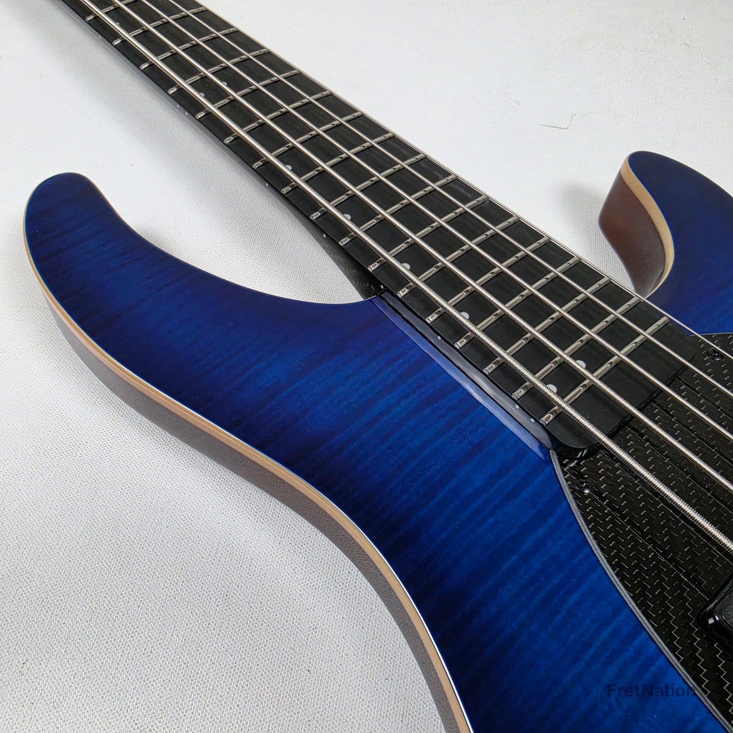 KLOS Guitars KLOS Apollo V Custom 5-String Bass Blue Flame w/ Blackouts 9.40lbs - Blemish