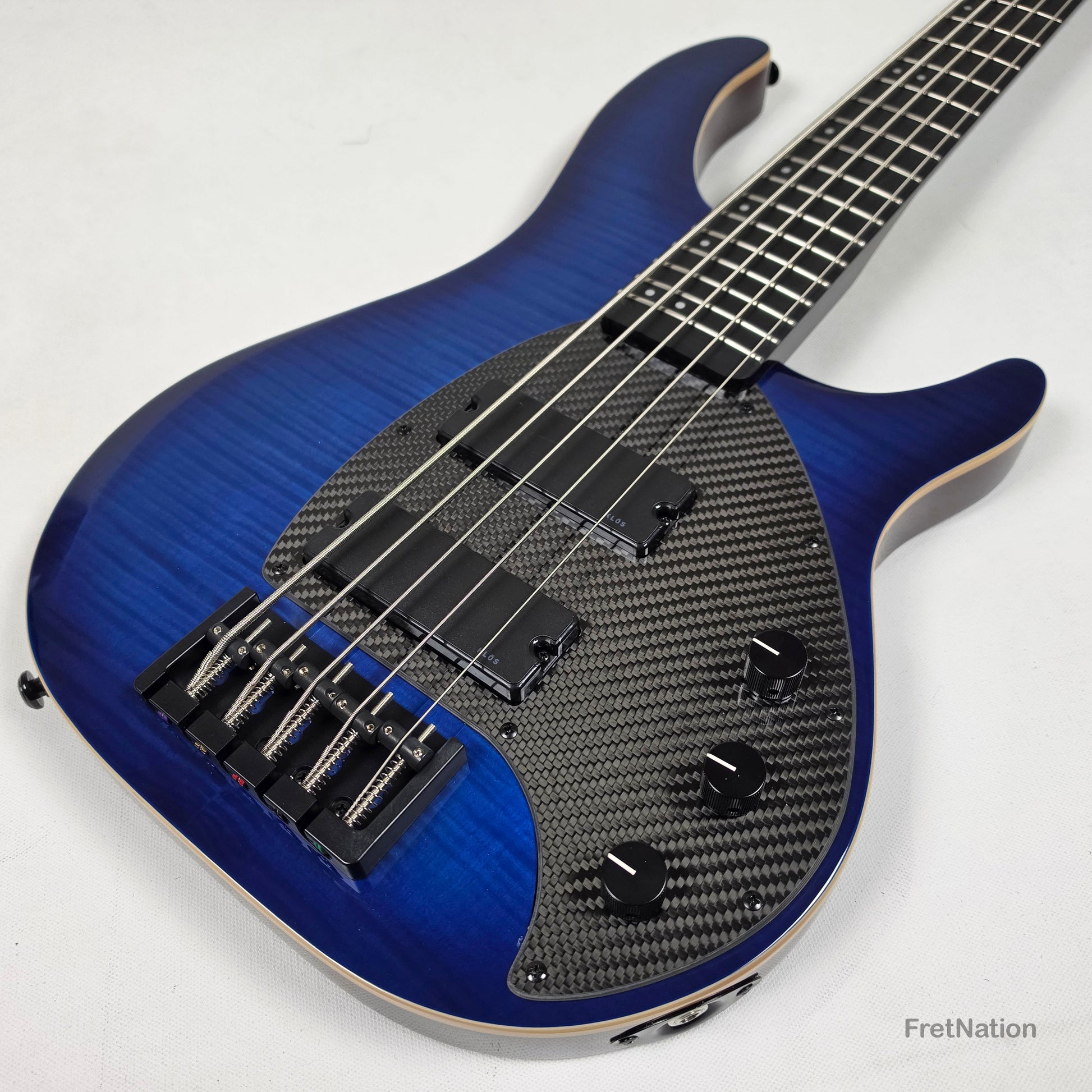 KLOS Guitars KLOS Apollo V Custom 5-String Bass Blue Flame w/ Blackouts 9.40lbs - Blemish