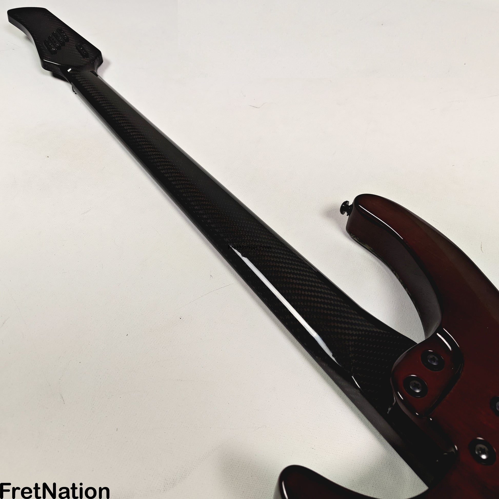 KLOS Guitars KLOS Apollo V Custom Headless 5-String Bass Black Flame Fishman Fluence 8.90lbs