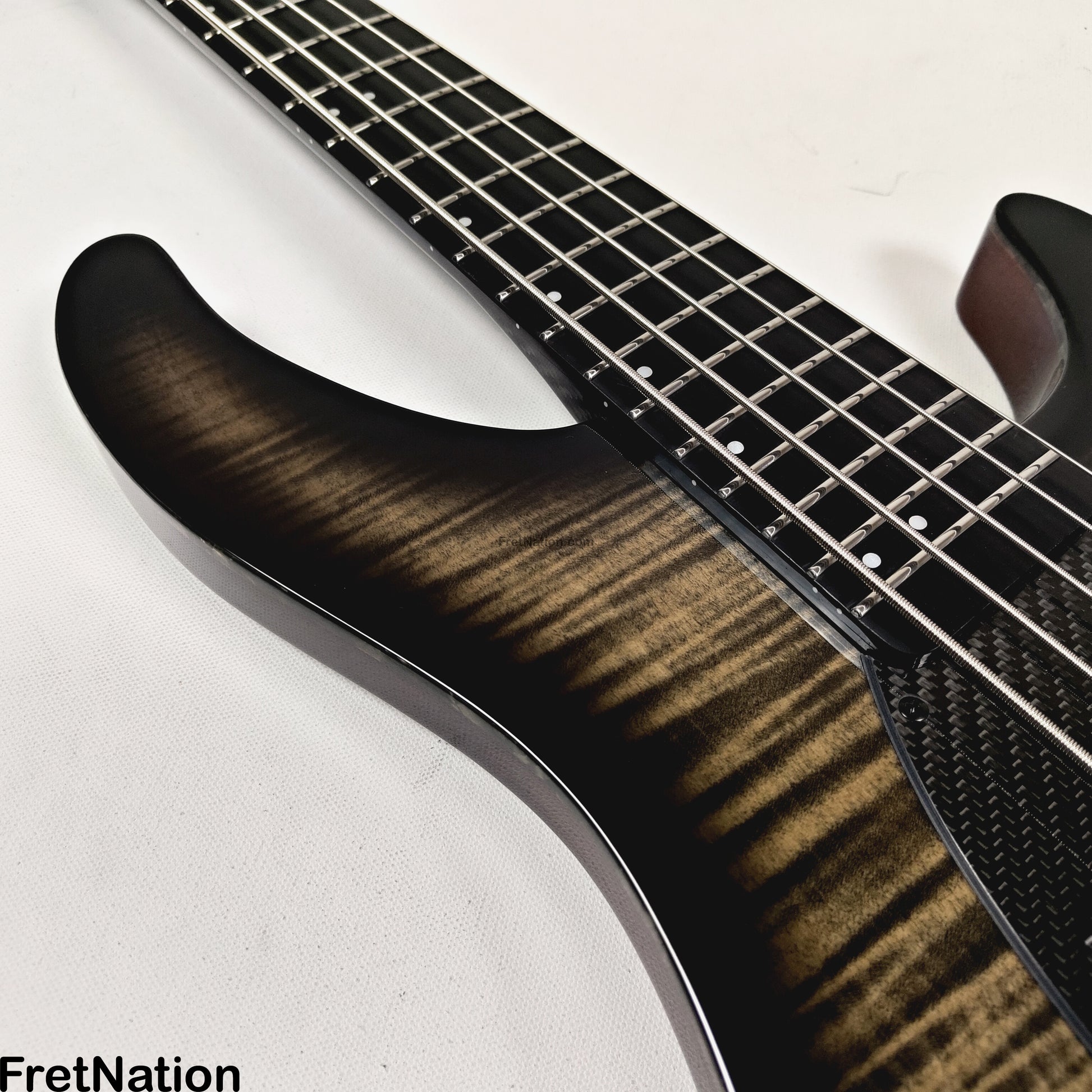 KLOS Guitars KLOS Apollo V Custom Headless 5-String Bass Black Flame Fishman Fluence 8.90lbs