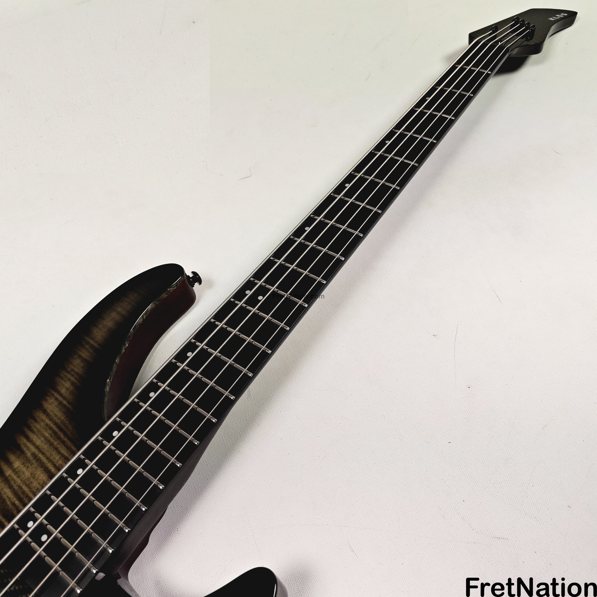 KLOS Guitars KLOS Apollo V Custom Headless 5-String Bass Black Flame Fishman Fluence 8.90lbs