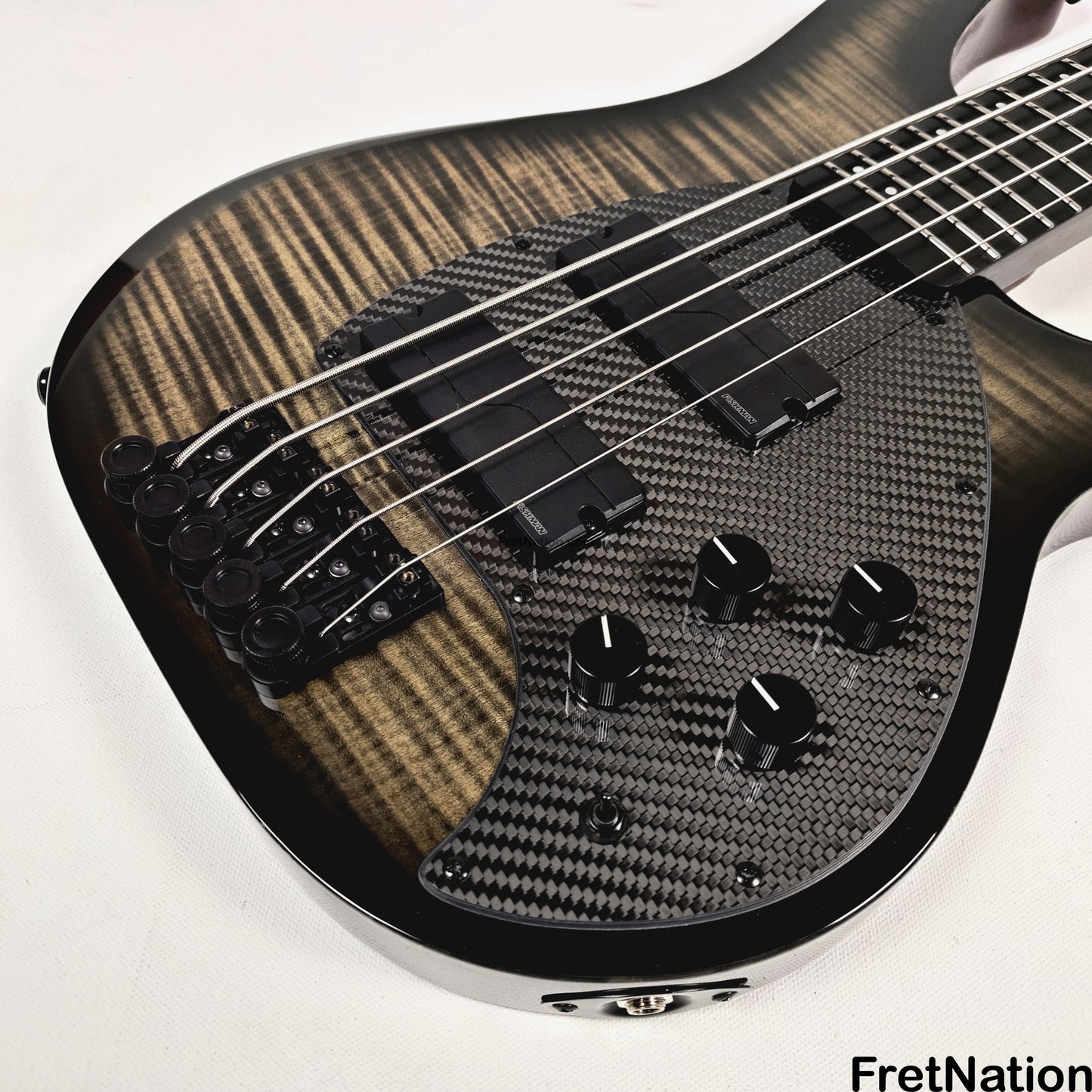 KLOS Guitars KLOS Apollo V Custom Headless 5-String Bass Black Flame Fishman Fluence 8.90lbs