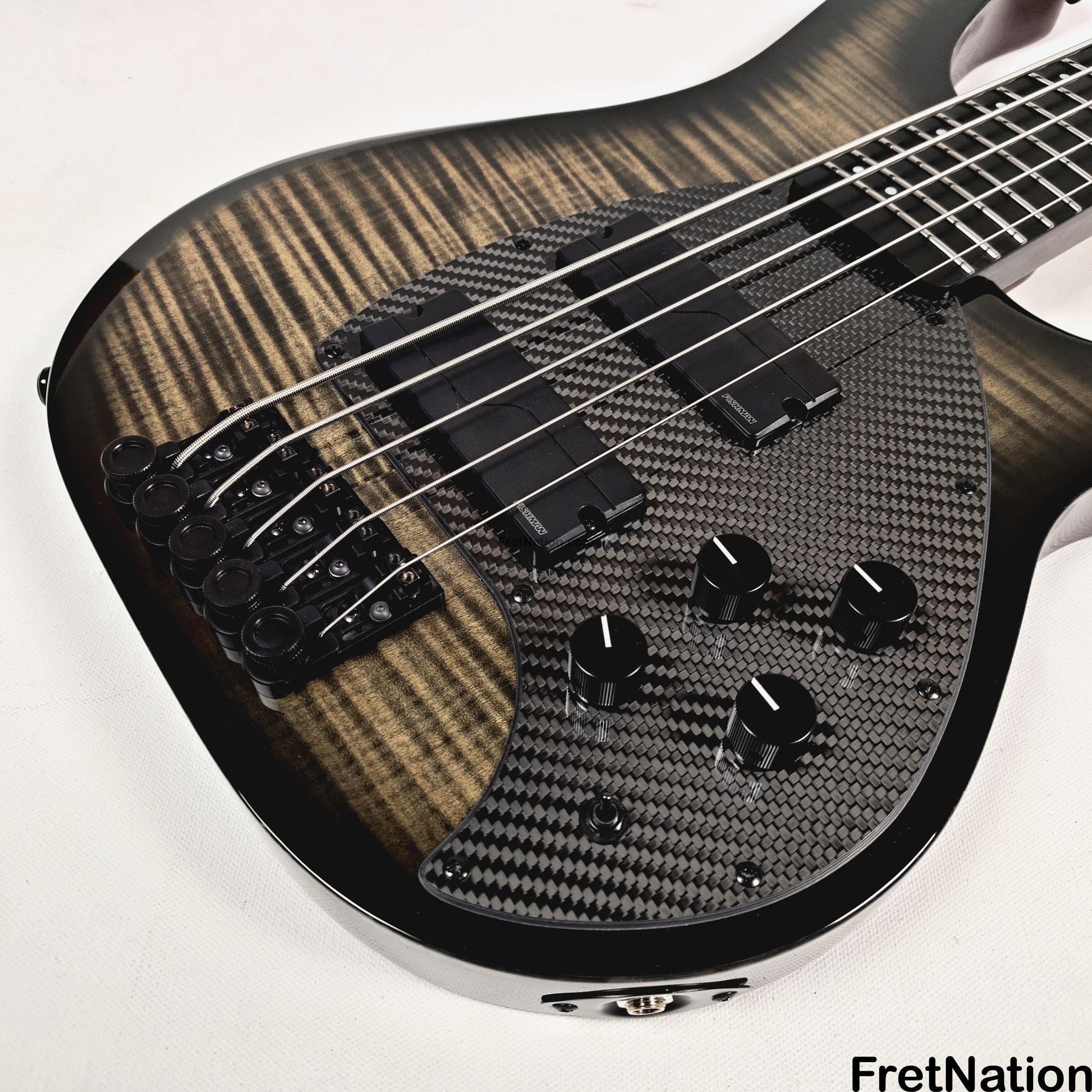 KLOS Guitars KLOS Apollo V Custom Headless 5-String Bass Black Flame Fishman Fluence 8.90lbs