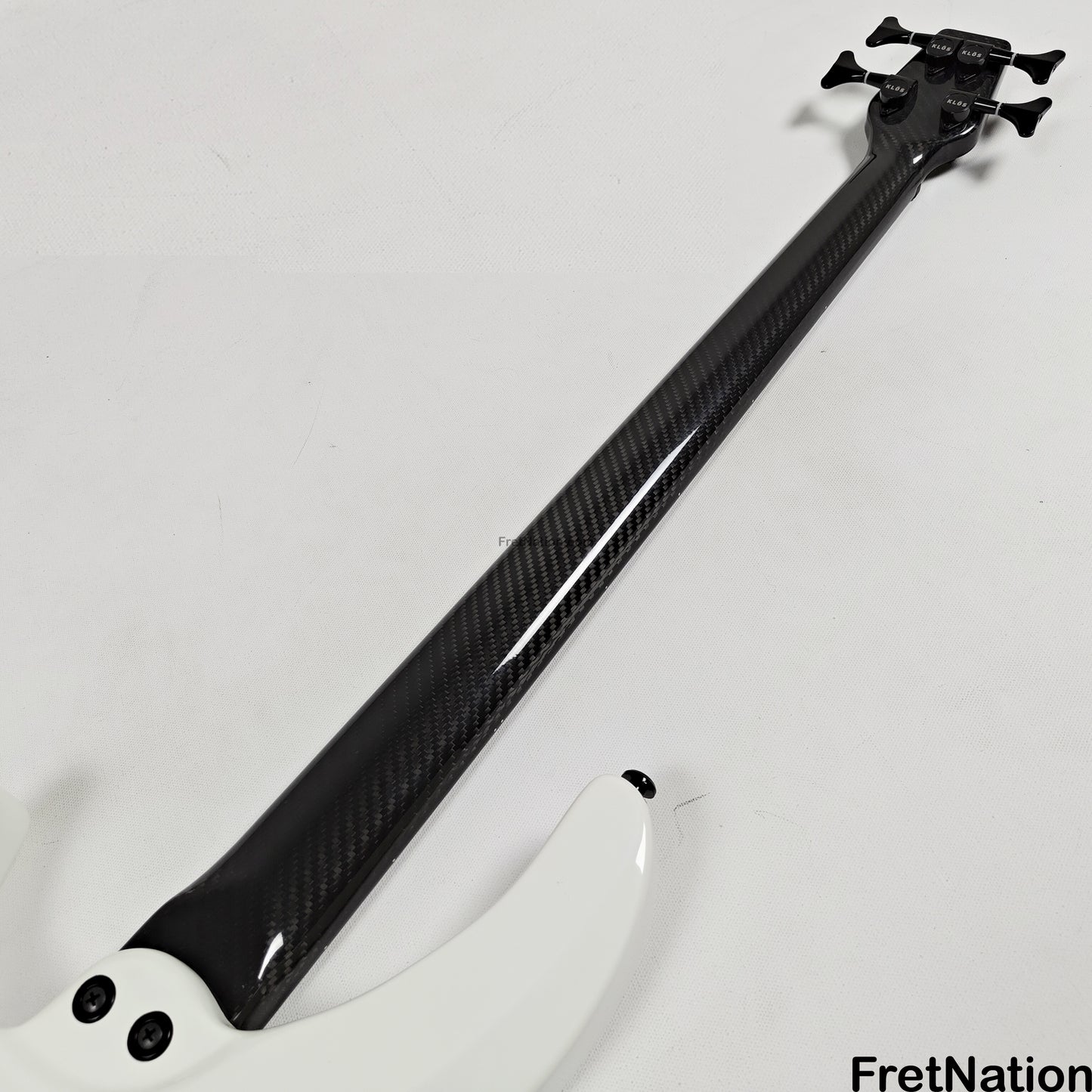 KLOS Guitars KLOS Apollo IV Standard 4-String Bass White w/ Carbon Fiber Neck 7.62lbs