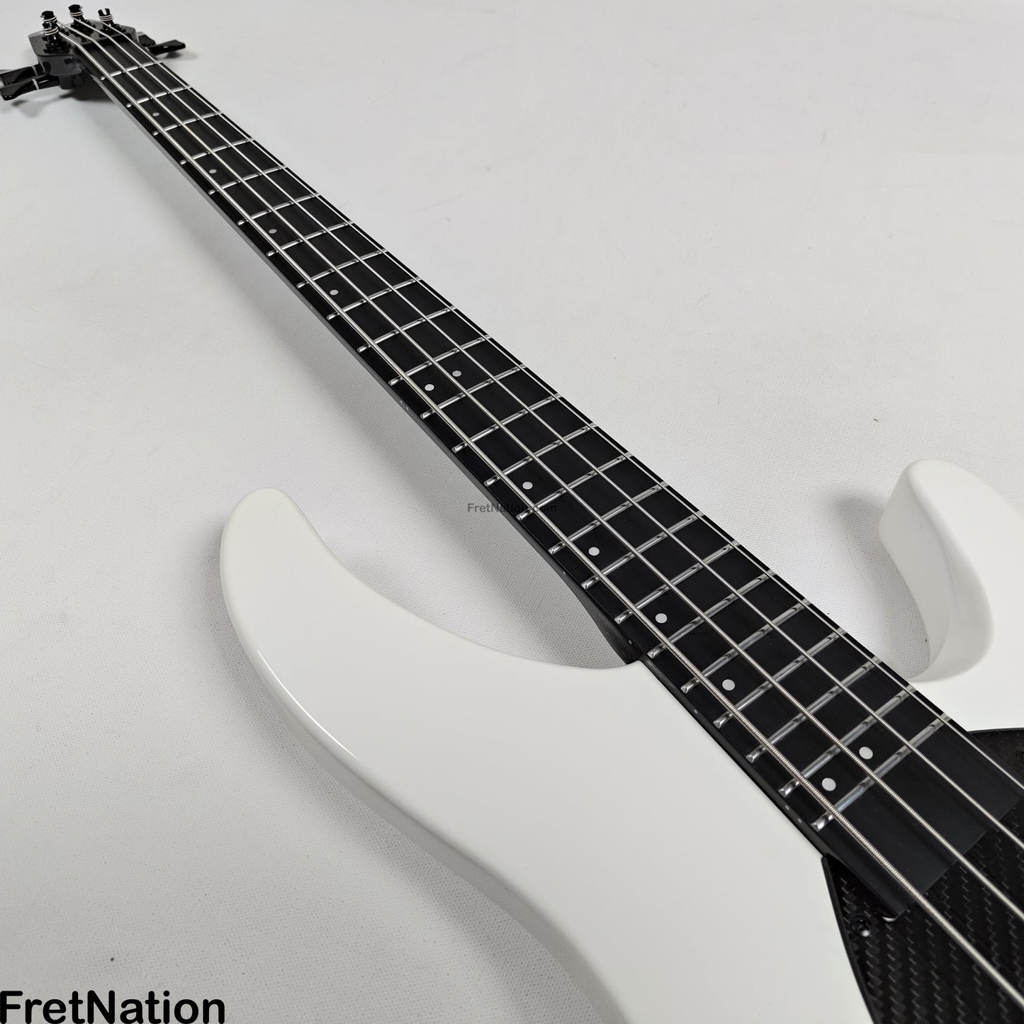KLOS Guitars KLOS Apollo IV Standard 4-String Bass White w/ Carbon Fiber Neck 7.62lbs