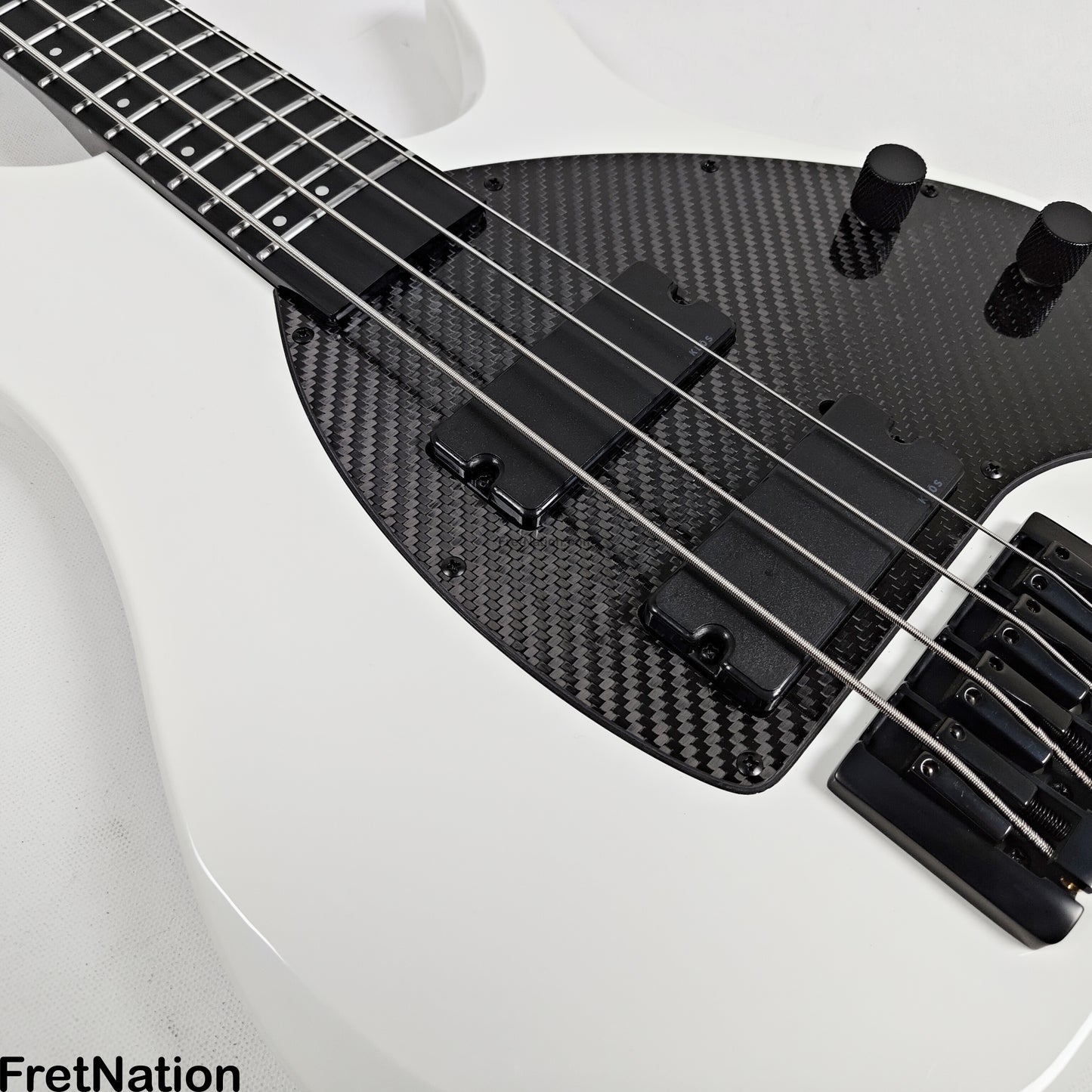 KLOS Guitars KLOS Apollo IV Standard 4-String Bass White w/ Carbon Fiber Neck 7.62lbs