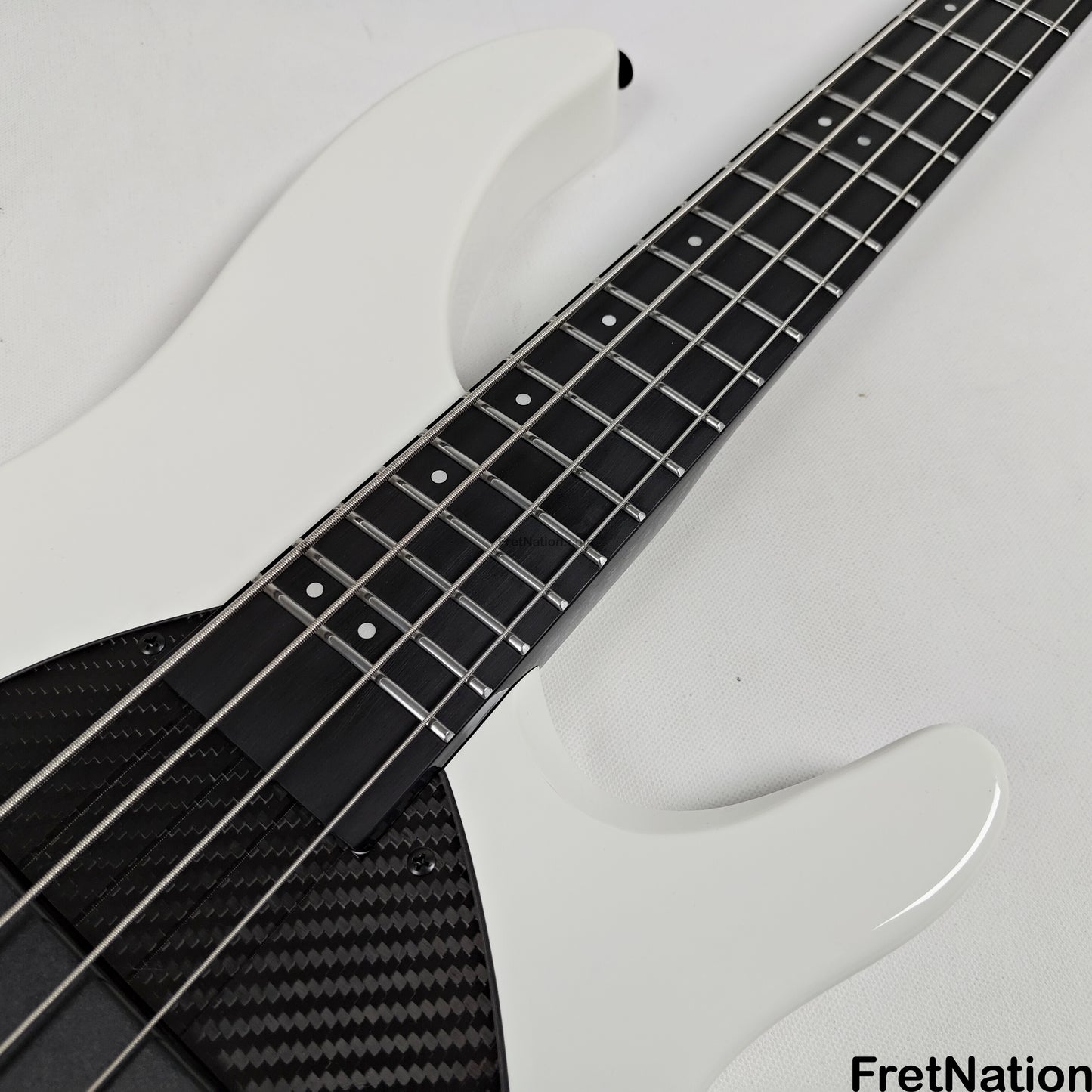 KLOS Guitars KLOS Apollo IV Standard 4-String Bass White w/ Carbon Fiber Neck 7.62lbs