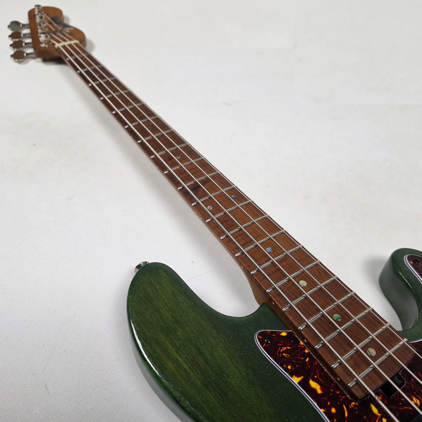 McGrath J-Style Thunderhorse IV 4-String Bass Nordstrand 12-Way Tilt - British Racing Green 9.02lbs