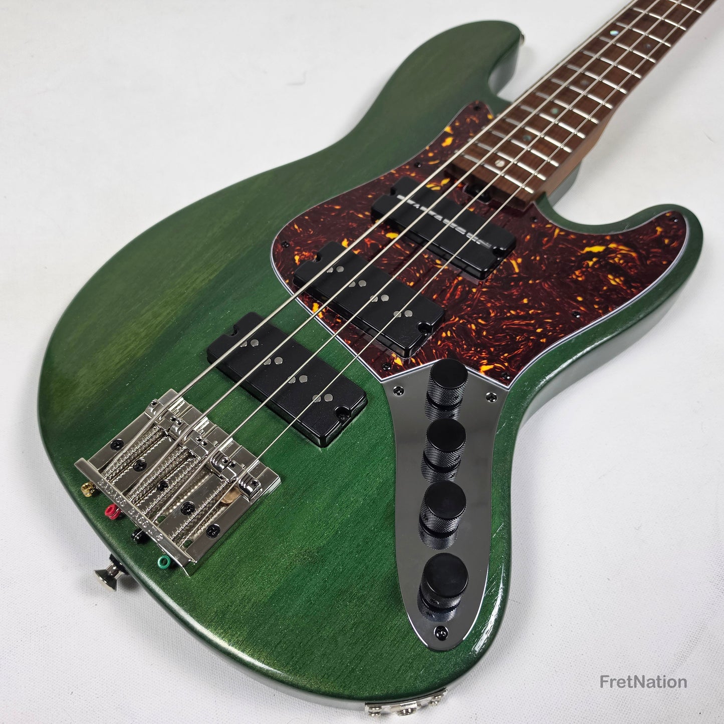 McGrath J-Style Thunderhorse IV 4-String Bass Nordstrand 12-Way Tilt - British Racing Green 9.02lbs