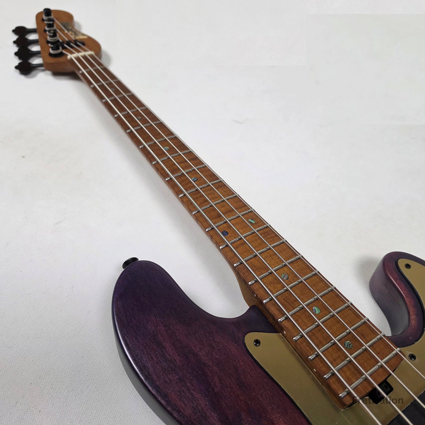 McGrath J-Style Thumper Short Scale 4-String Bass EMG Passive - Passion Fruit 8.72lbs