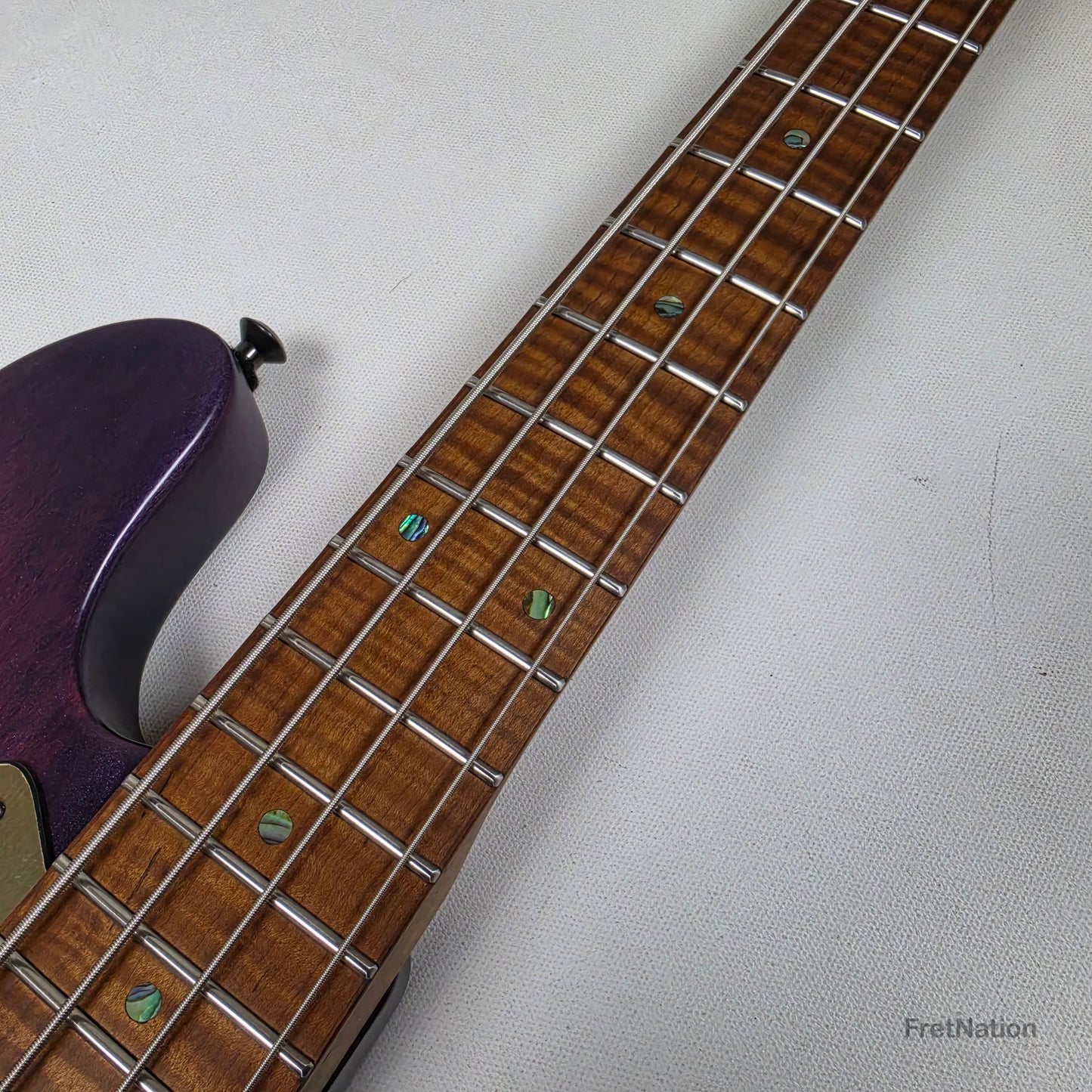 McGrath J-Style Thumper Short Scale 4-String Bass EMG Passive - Passion Fruit 8.72lbs