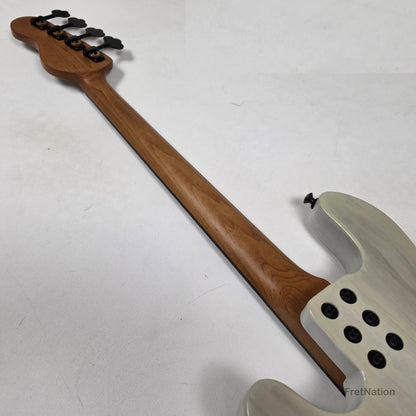 McGrath J-Style Thumper Short Scale 4-String Bass EMG Passive - White Sands 10.16lbs