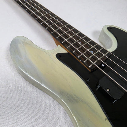 McGrath J-Style Thumper Short Scale 4-String Bass EMG Passive - White Sands 10.16lbs