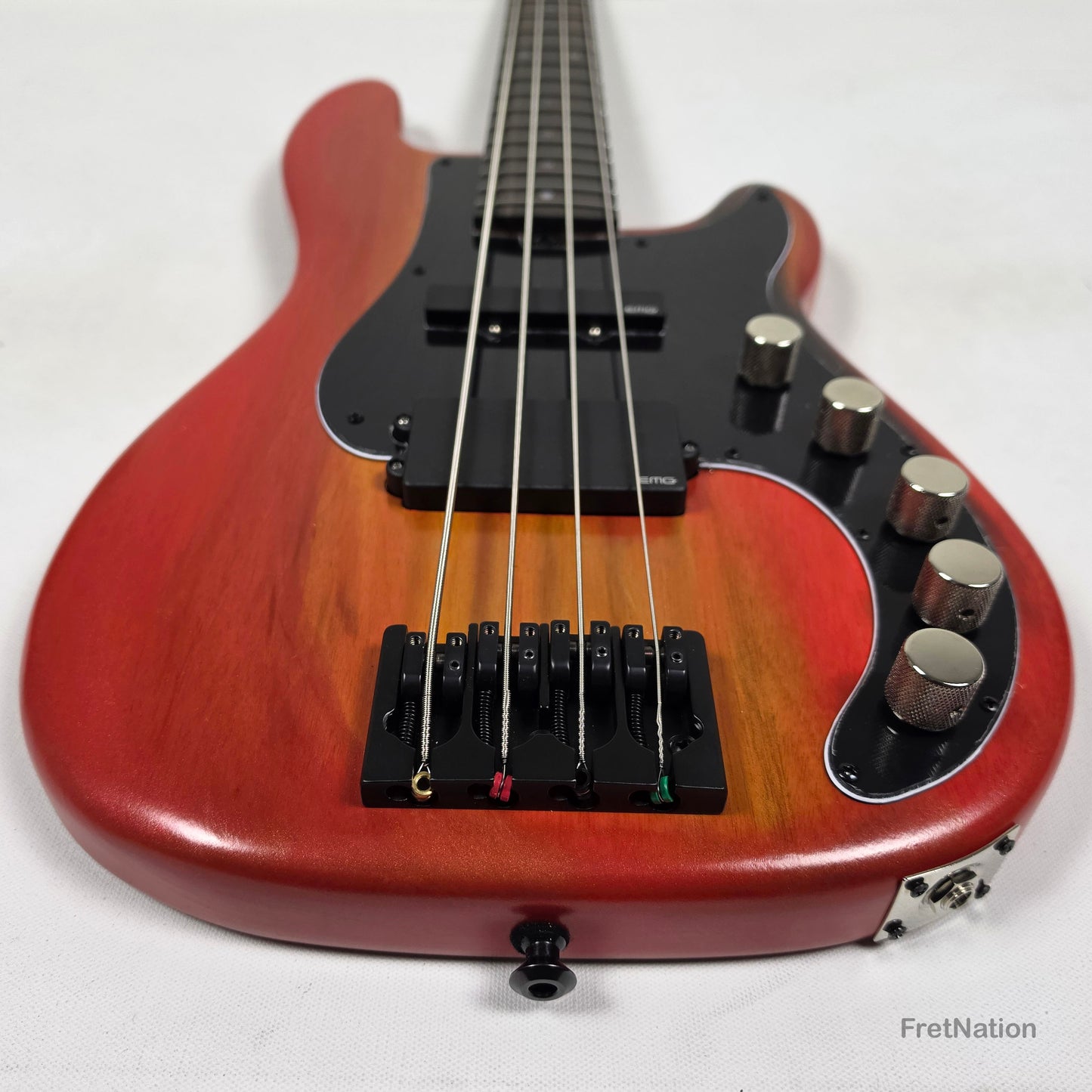 McGrath P-Style MM/J 4-String Bass EMG 12-Way - Red Flame 8.72lbs