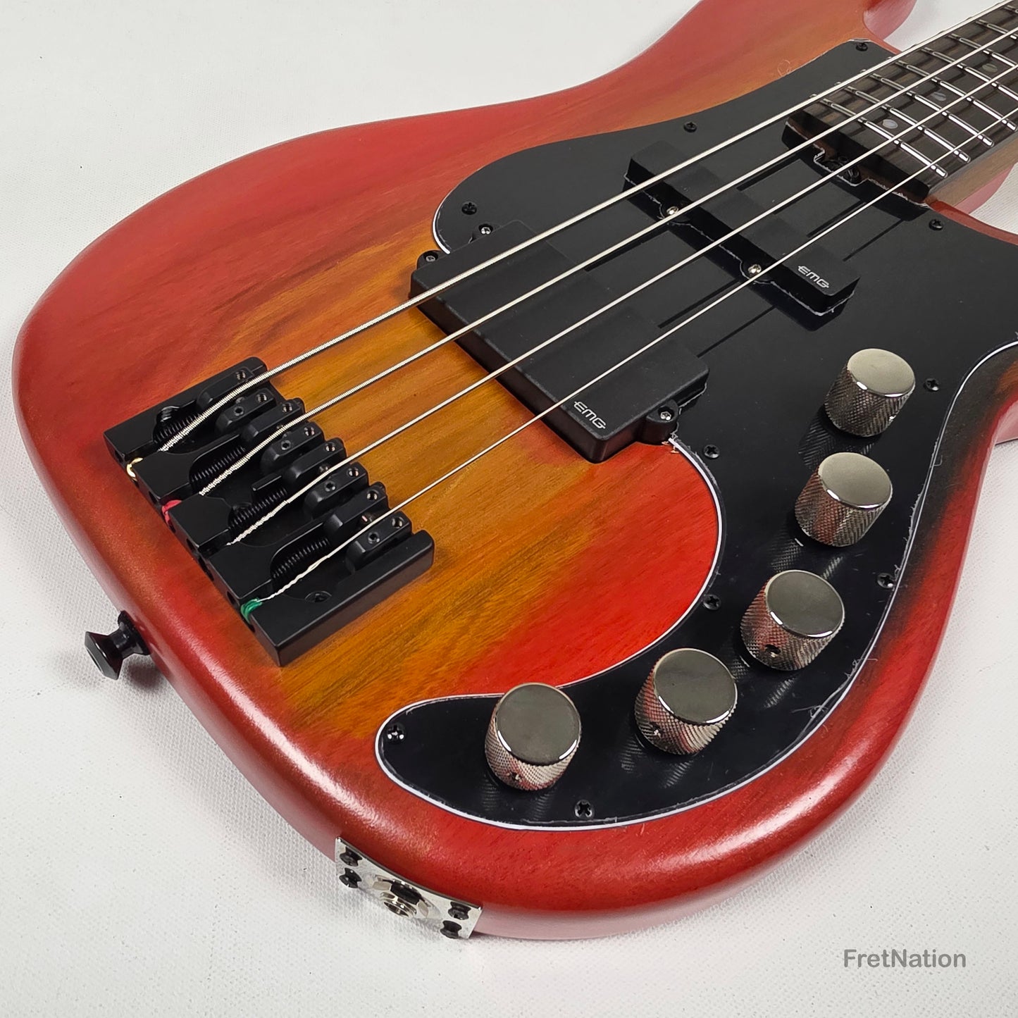 McGrath P-Style MM/J 4-String Bass EMG 12-Way - Red Flame 8.72lbs