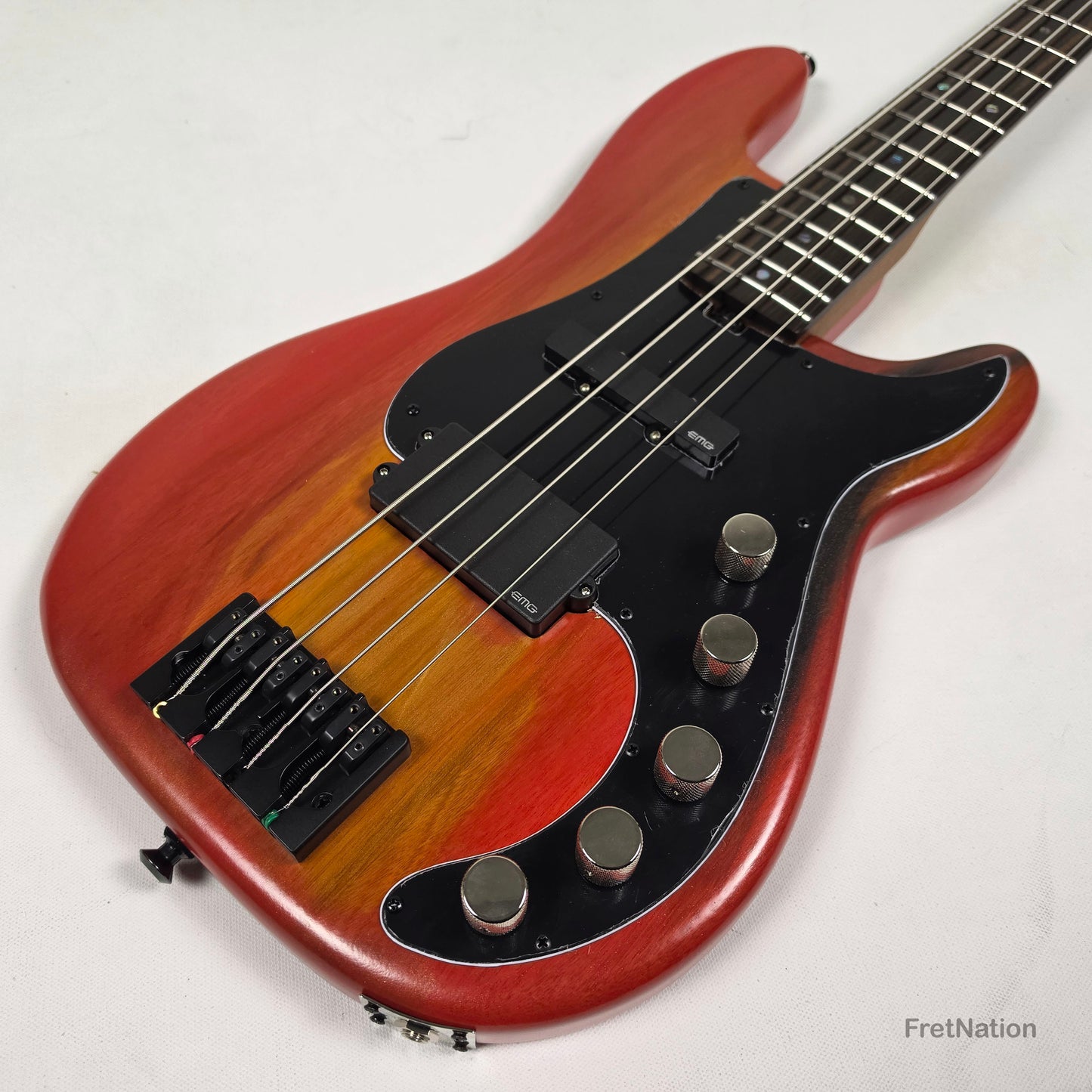 McGrath P-Style MM/J 4-String Bass EMG 12-Way - Red Flame 8.72lbs