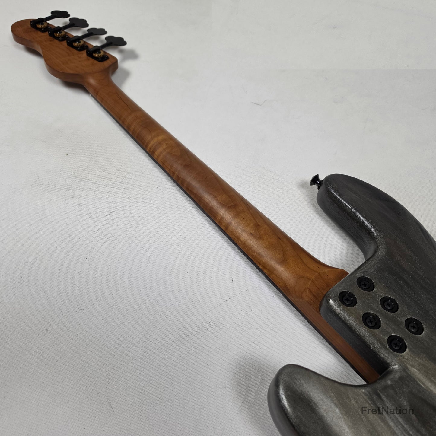 McGrath Thumper Short Scale 4-String Bass Nordstrand Passive - Damascus 8.96lbs