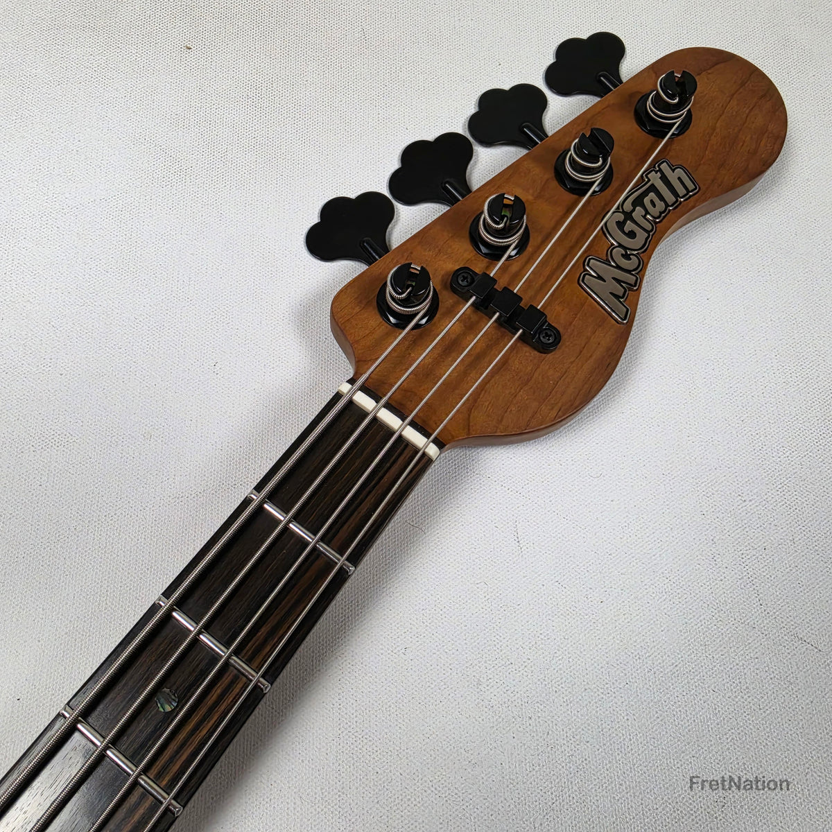 McGrath Thumper Short Scale 4-String Bass Nordstrand Passive - Damascus 8.96lbs