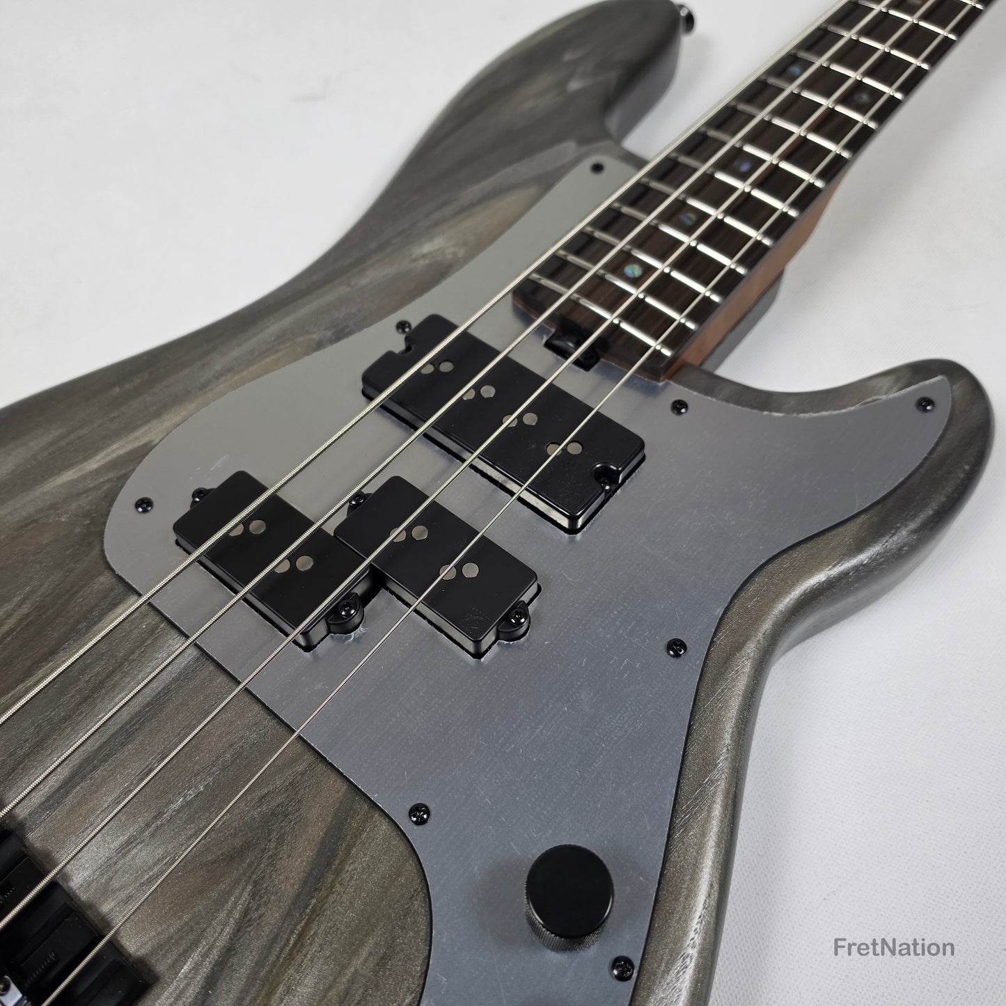 McGrath Thumper Short Scale 4-String Bass Nordstrand Passive - Damascus 8.96lbs