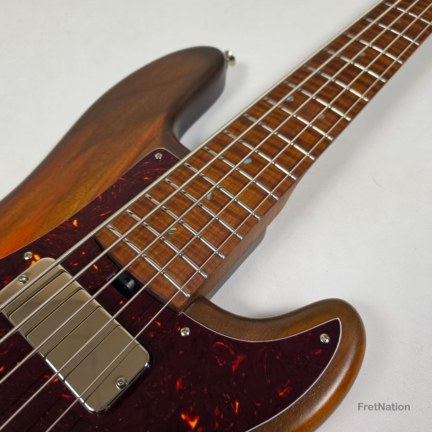 McGrath Thumper Medium Scale 5-String Bass Fralin Passive - Whiskey 9.04lbs