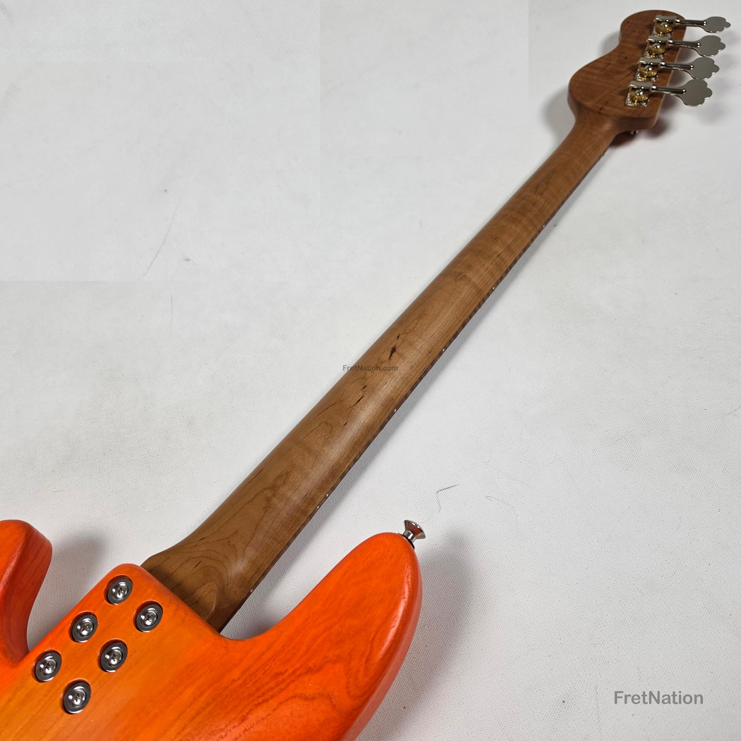 McGrath Guitars McGrath Thunderhorse IV 4-String Bass EMG - Creamsicle 8.32lbs