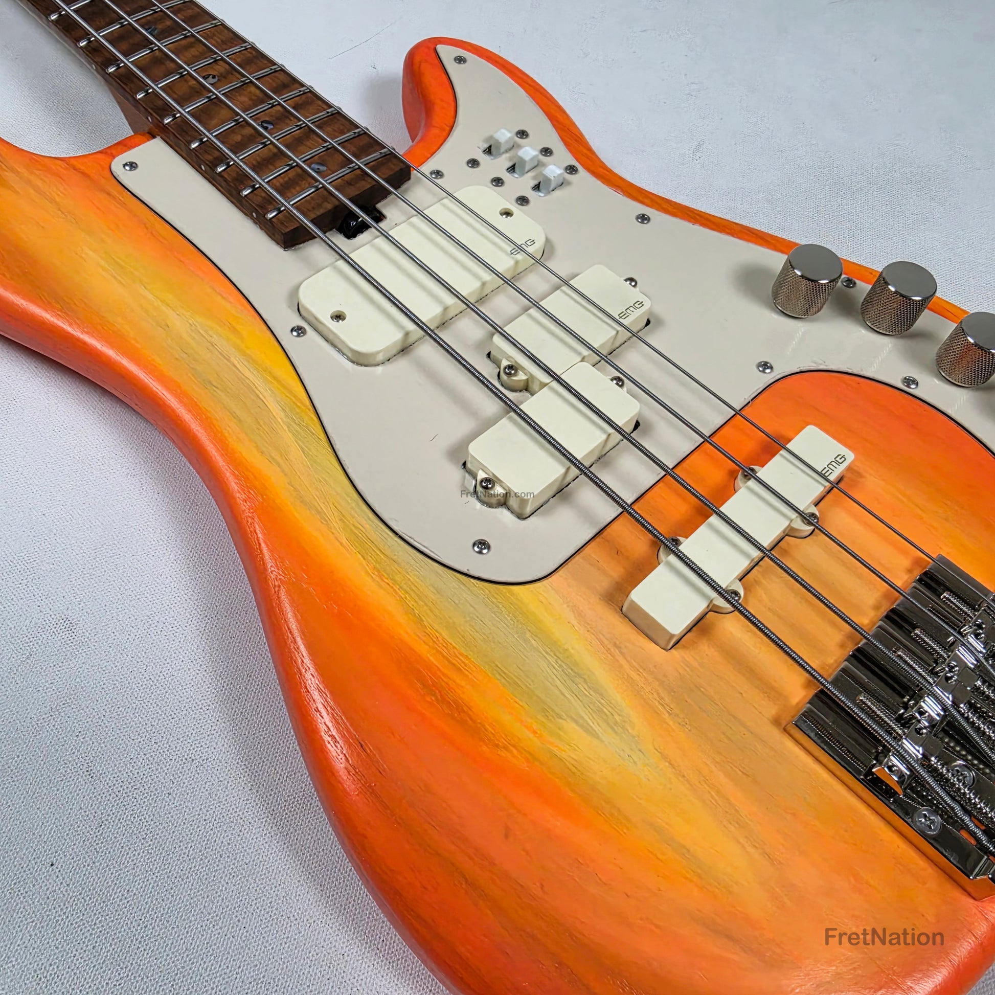 McGrath Guitars McGrath Thunderhorse IV 4-String Bass EMG - Creamsicle 8.32lbs