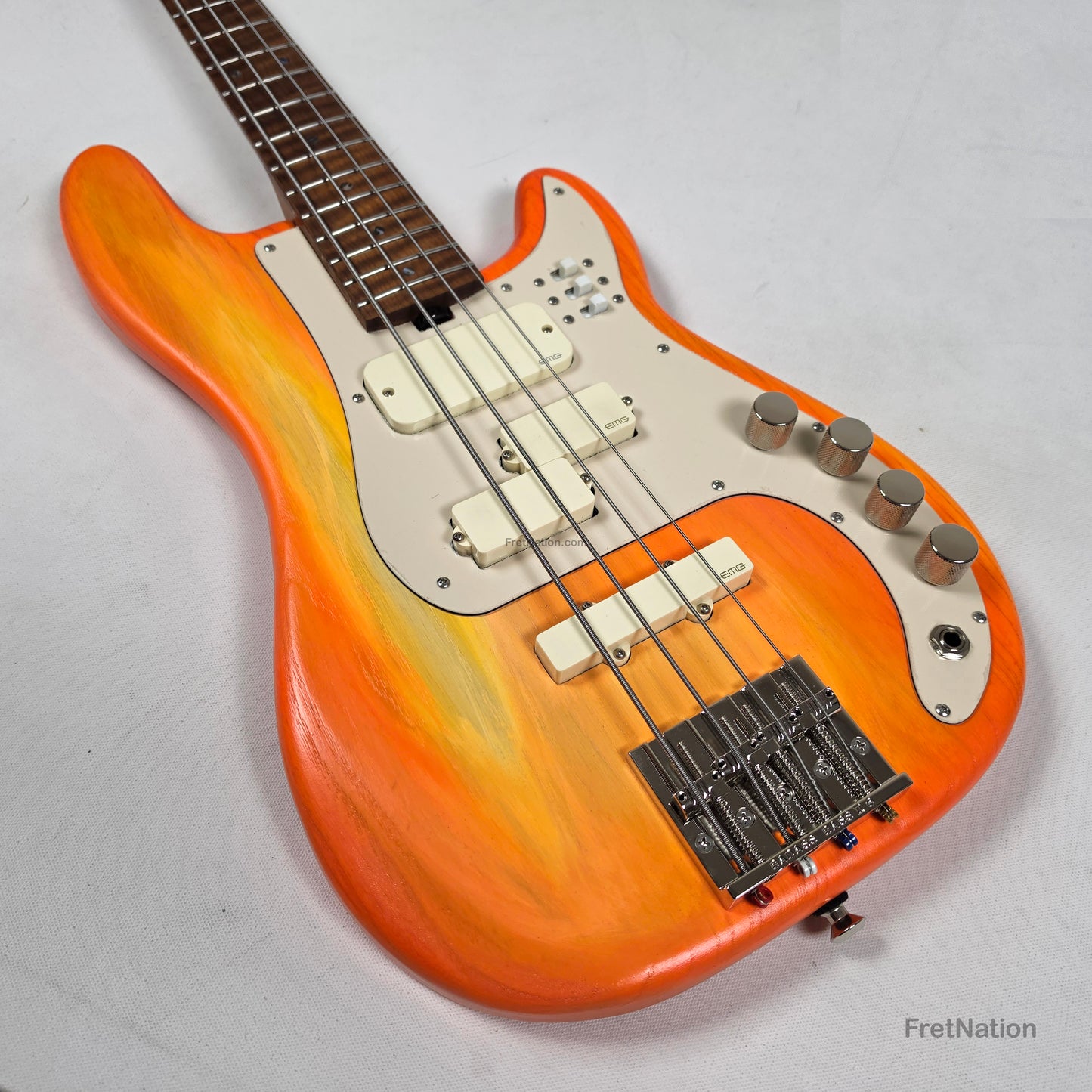 McGrath Guitars McGrath Thunderhorse IV 4-String Bass EMG - Creamsicle 8.32lbs