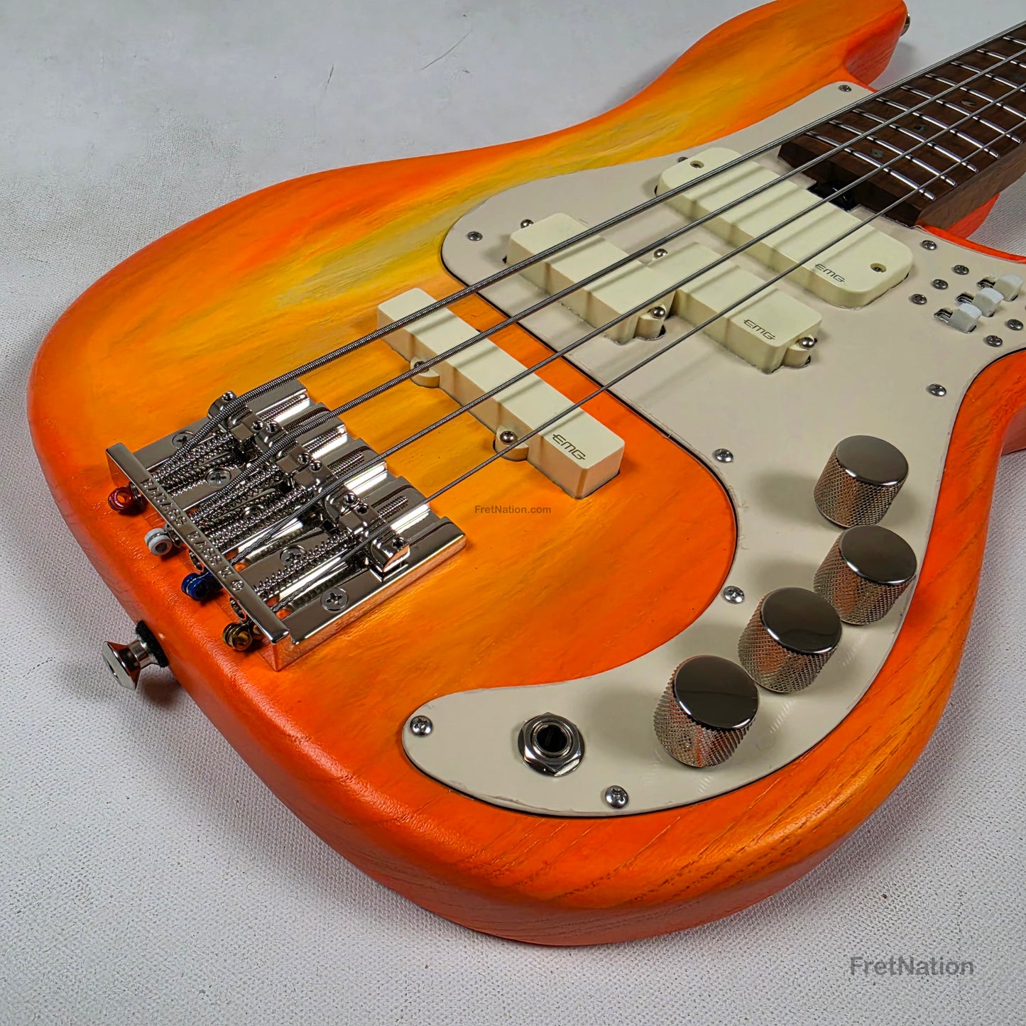 McGrath Guitars McGrath Thunderhorse IV 4-String Bass EMG - Creamsicle 8.32lbs