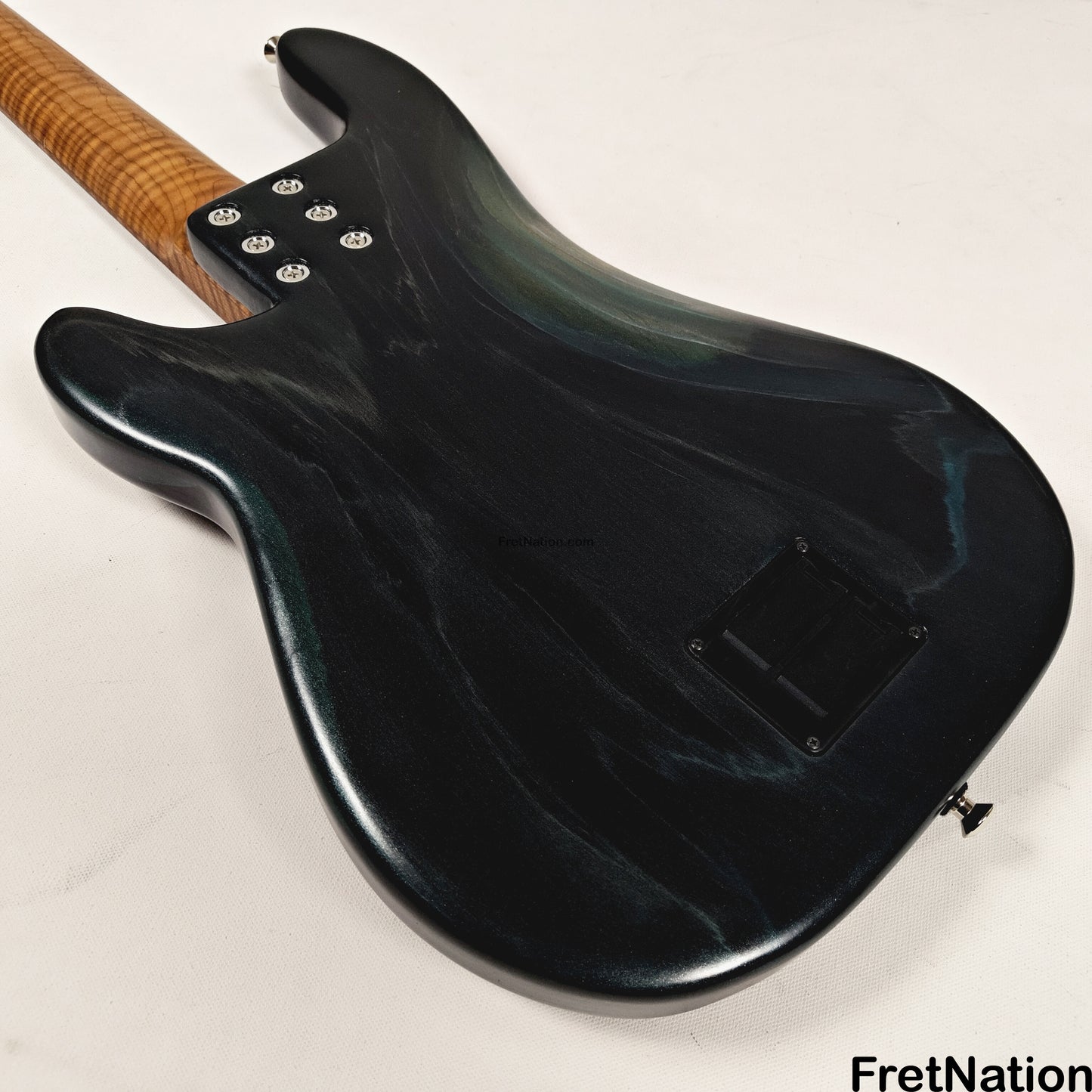 McGrath Guitars McGrath Thunderhorse V 5-String Bass EMG HZ - Black Sands 9.56lbs