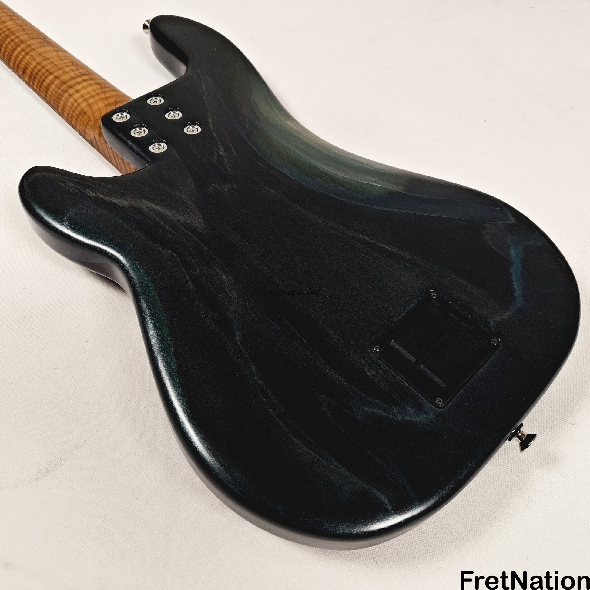 McGrath Guitars McGrath Thunderhorse V 5-String Bass EMG HZ - Black Sands 9.56lbs