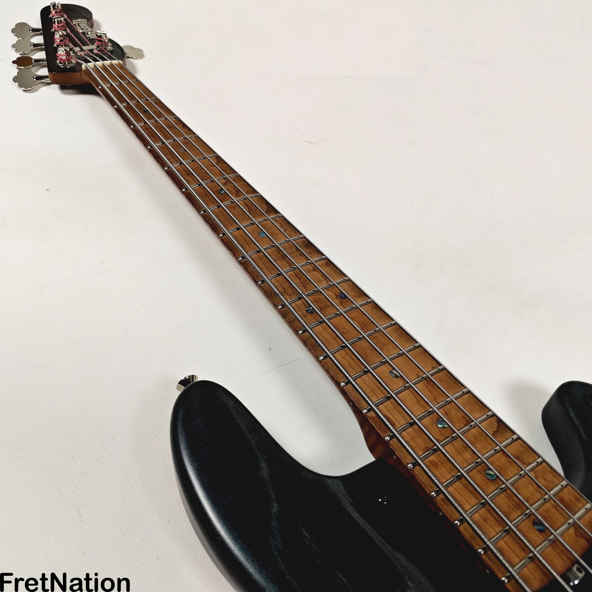 McGrath Guitars McGrath Thunderhorse V 5-String Bass EMG HZ - Black Sands 9.56lbs