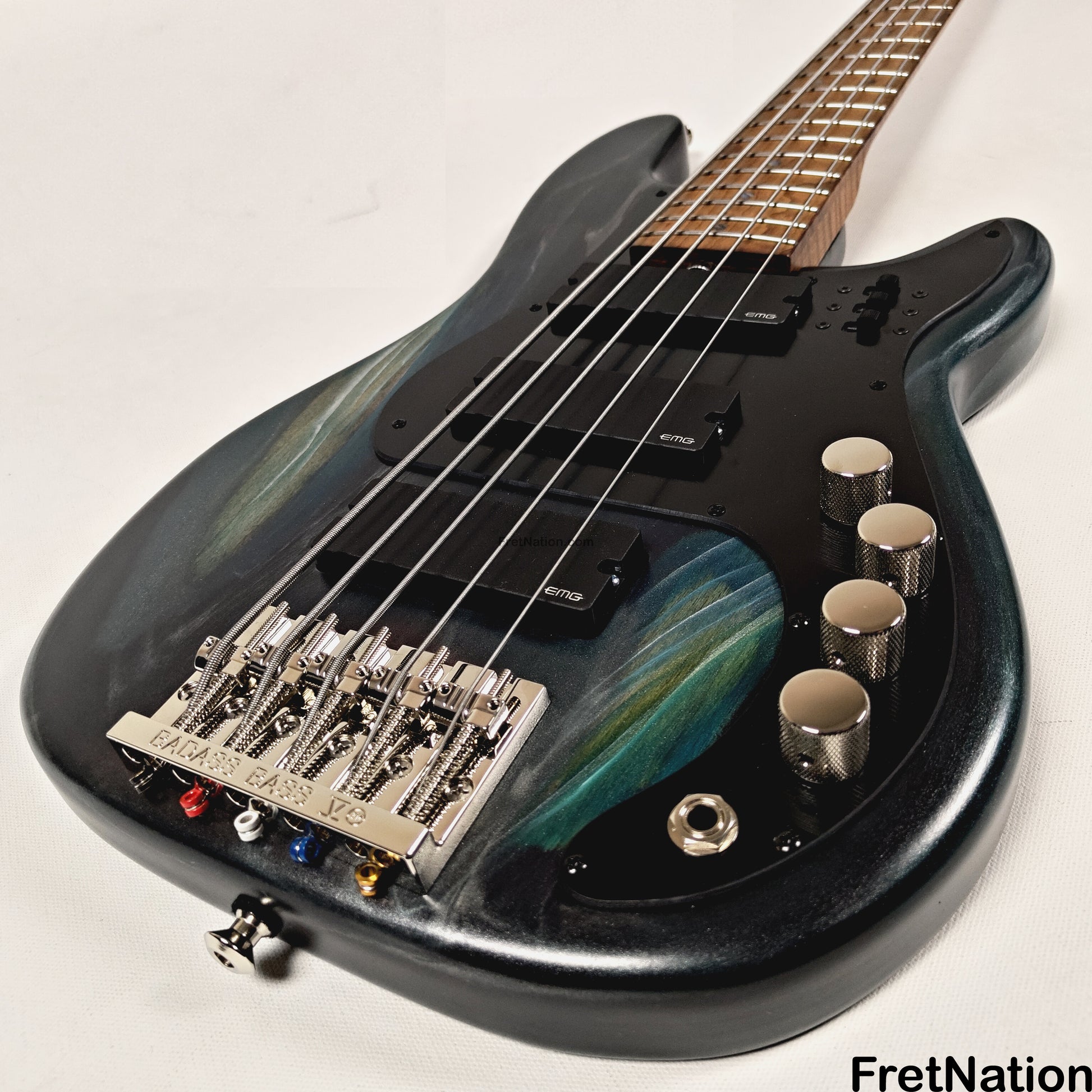 McGrath Guitars McGrath Thunderhorse V 5-String Bass EMG HZ - Black Sands 9.56lbs