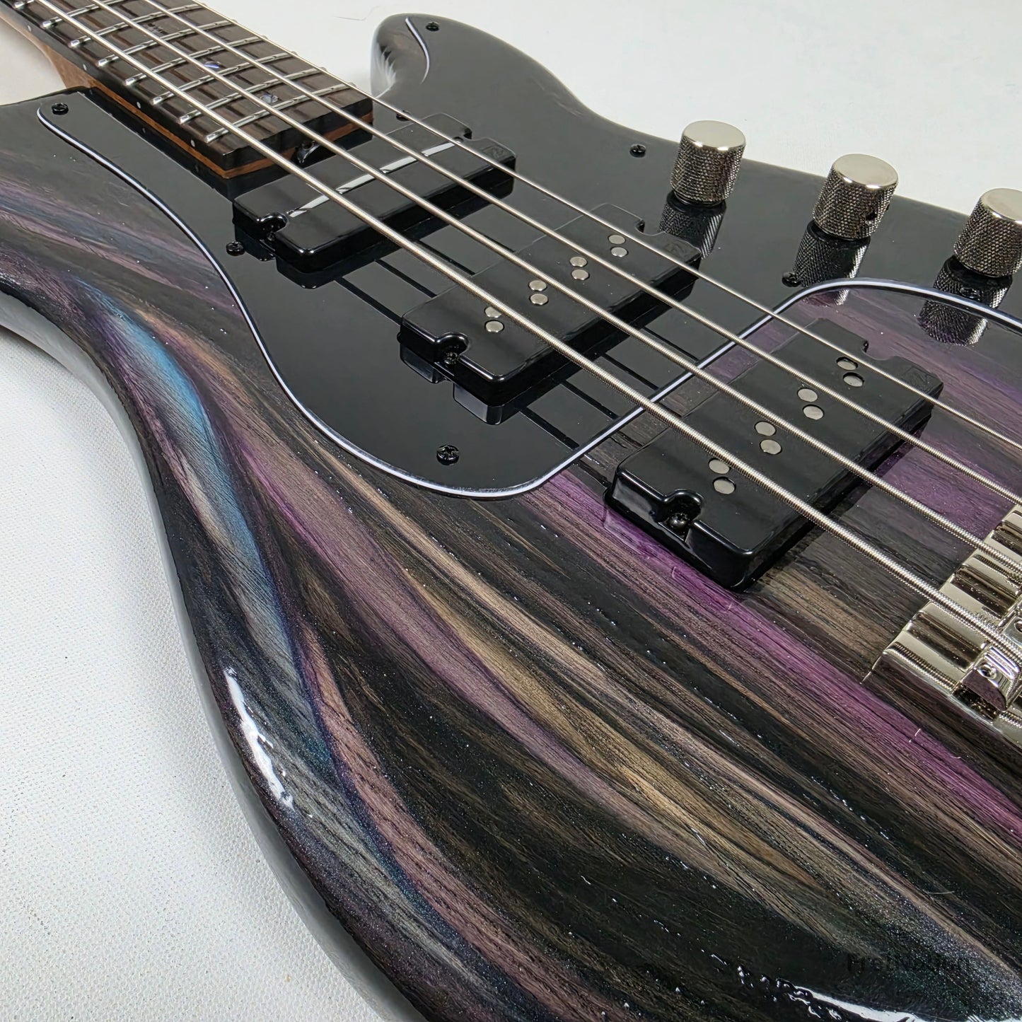 McGrath Thunderhorse IV 4-String Bass Nordstrand 12-Way Tilt-EQ - Galactic Purple 9.16lbs