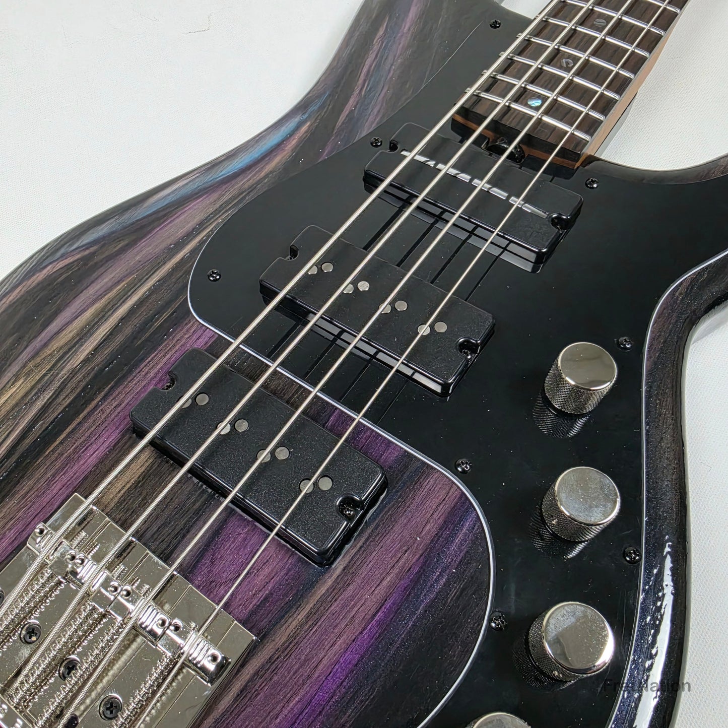 McGrath Thunderhorse IV 4-String Bass Nordstrand 12-Way Tilt-EQ - Galactic Purple 9.16lbs